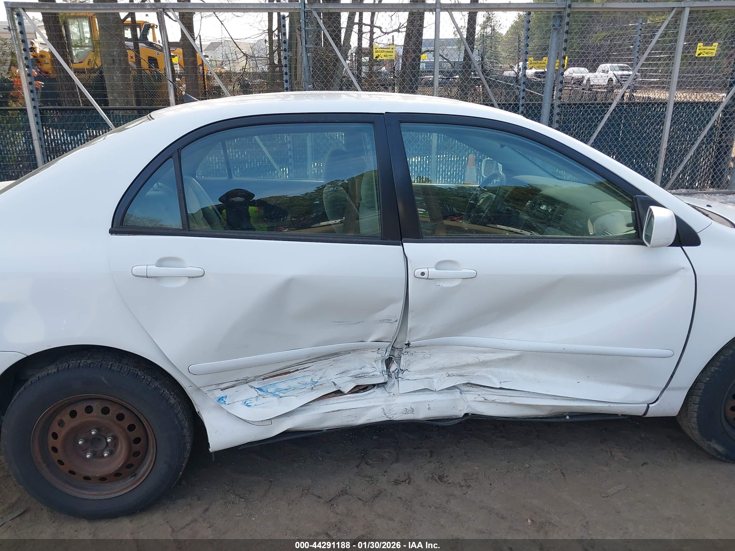 TOYOTA COROLLA image 6