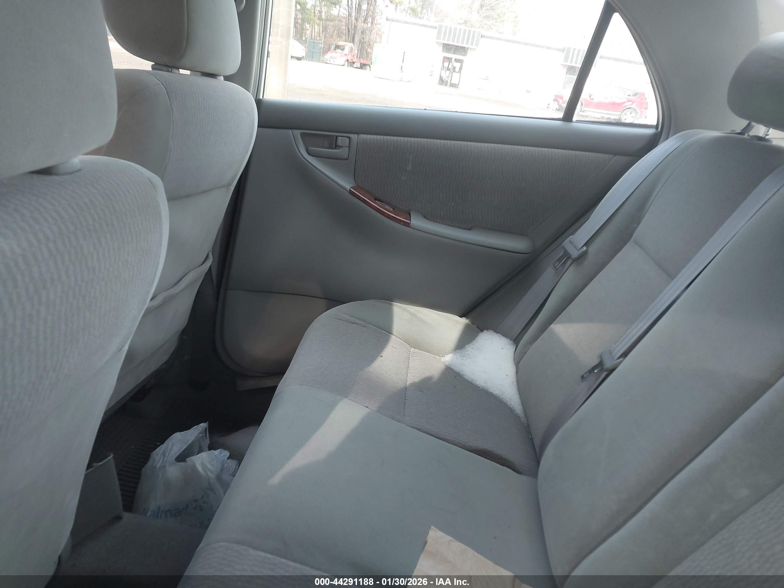 TOYOTA COROLLA image 8