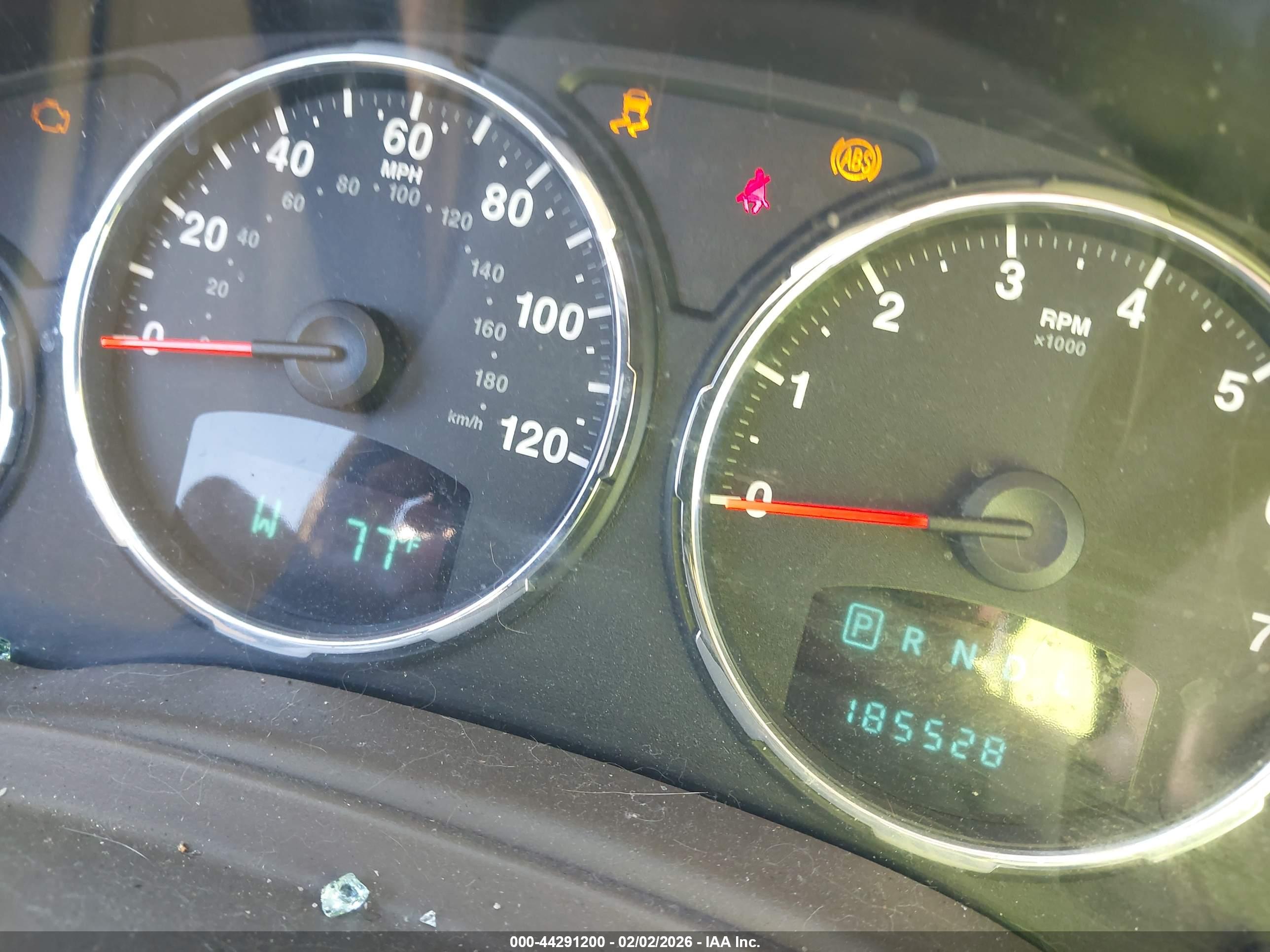 JEEP LIBERTY image 7