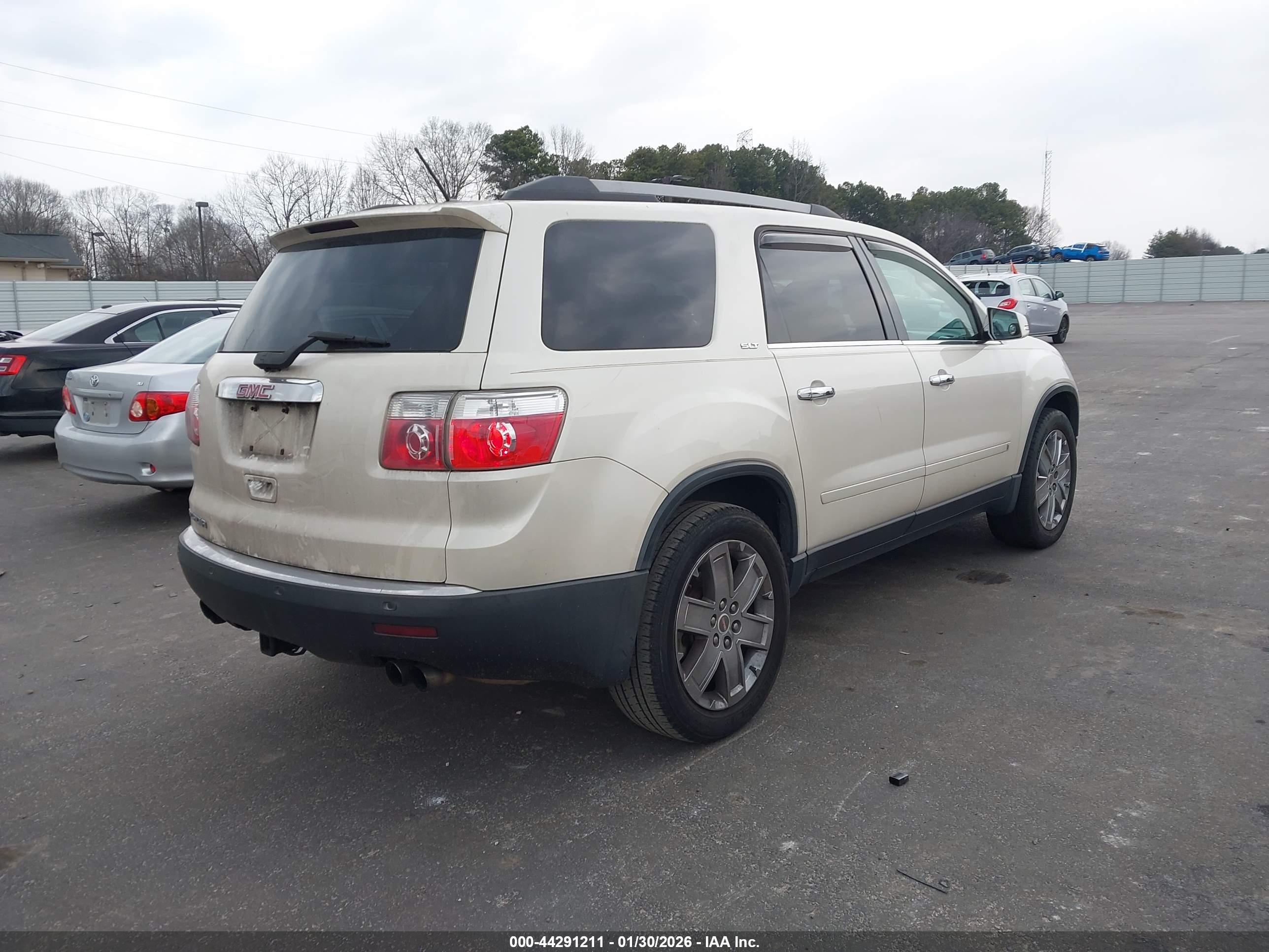 GMC ACADIA image 4