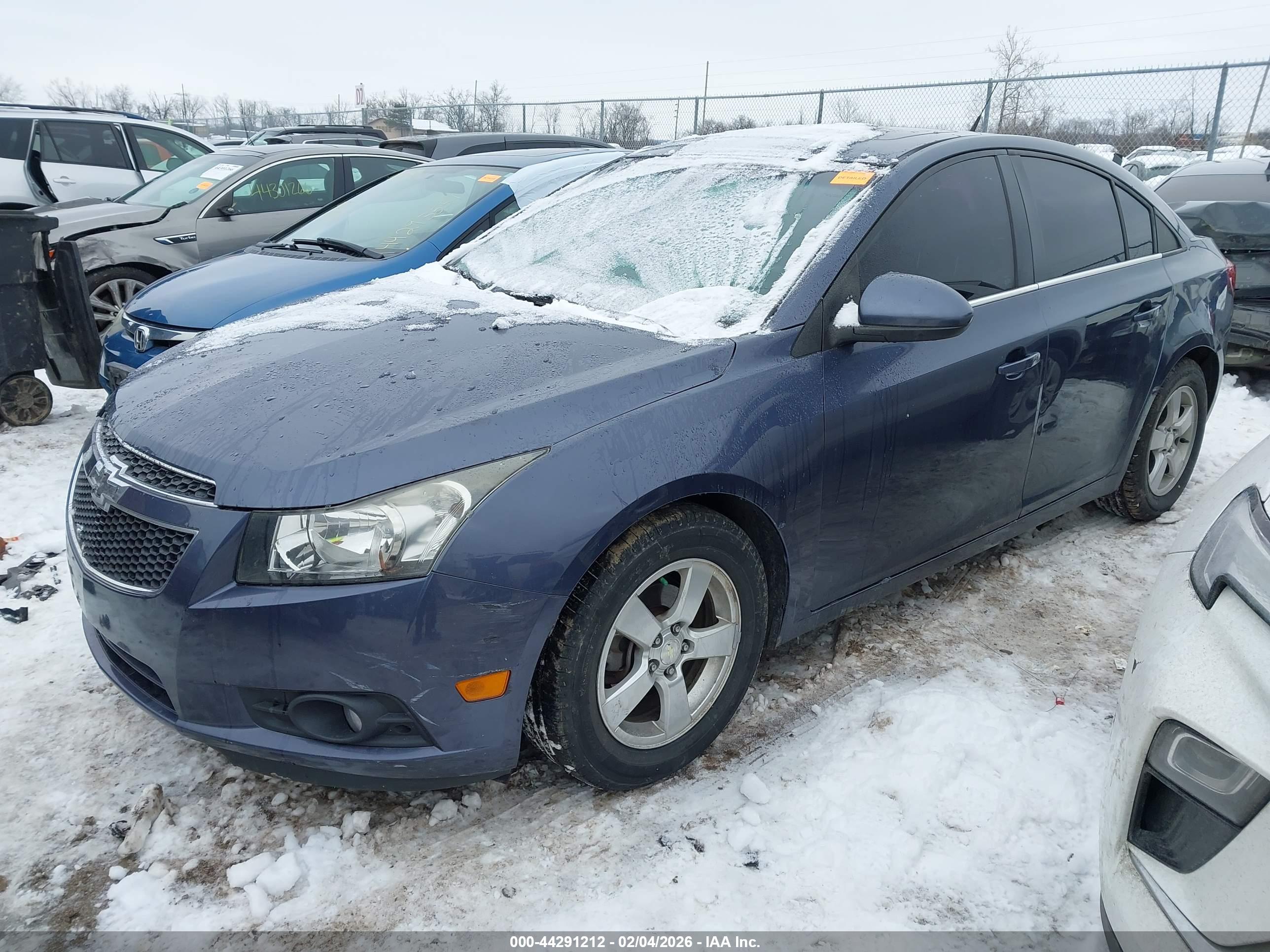 CHEVROLET CRUZE image 2