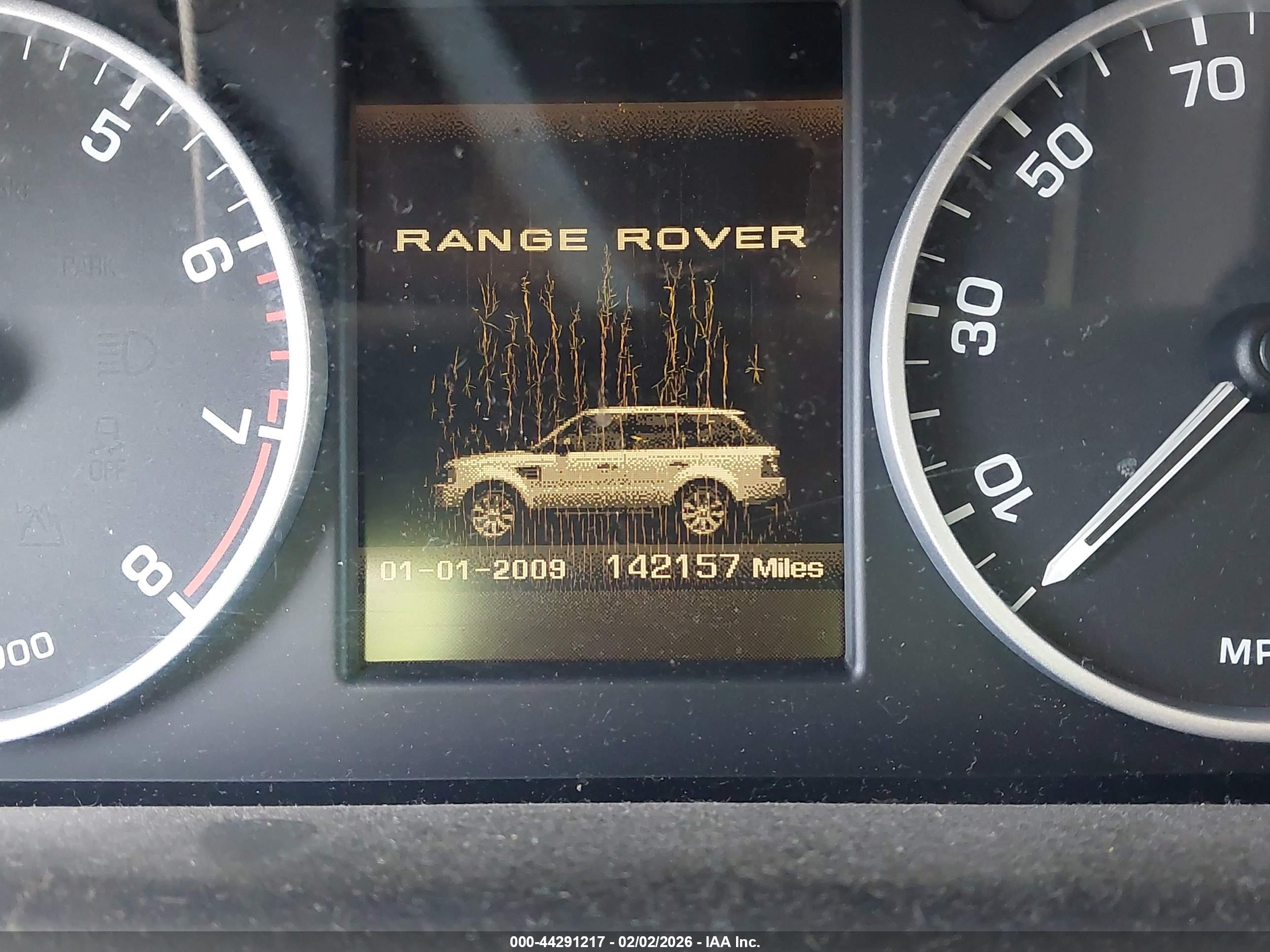 LAND ROVER image 7