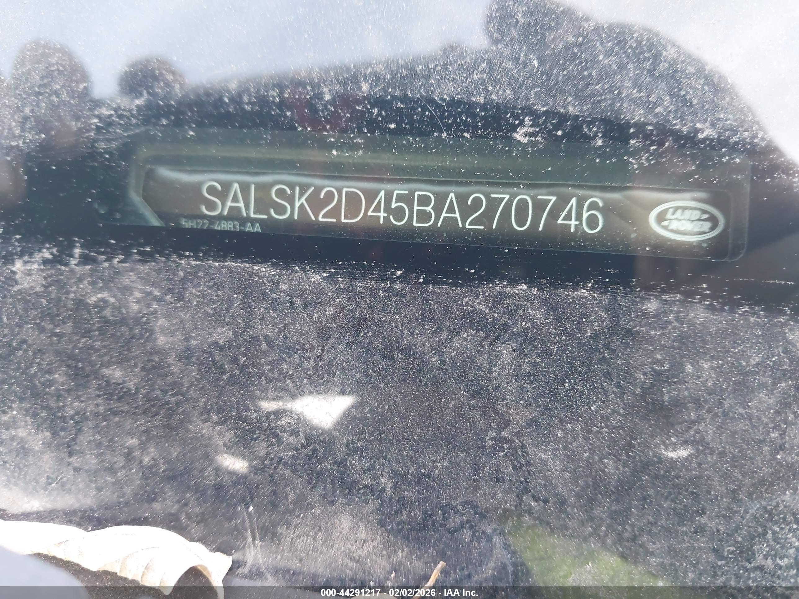 LAND ROVER image 9