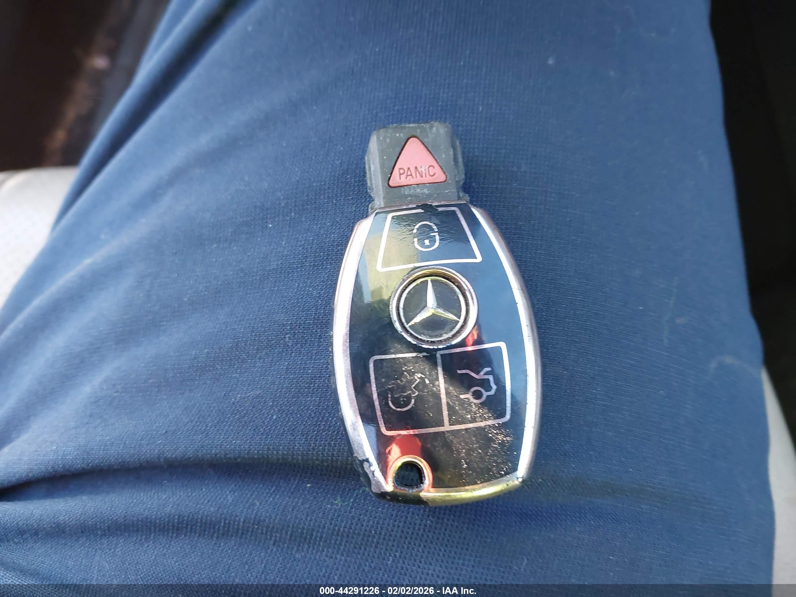 MERCEDES-BENZ C image 11
