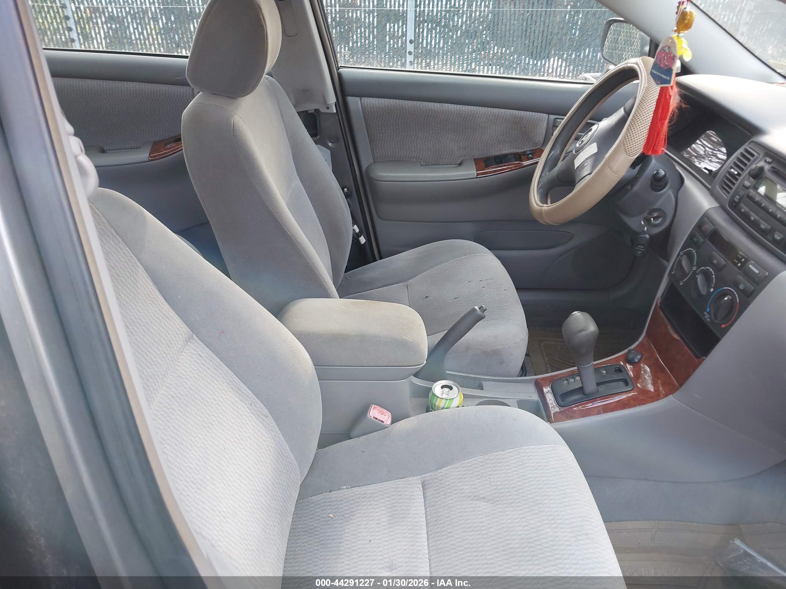 TOYOTA COROLLA image 5