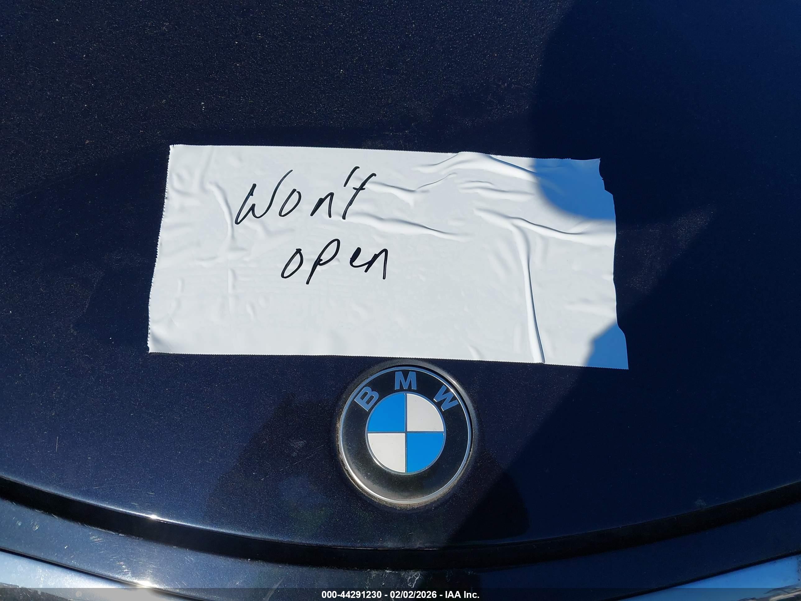 BMW 650I image 10
