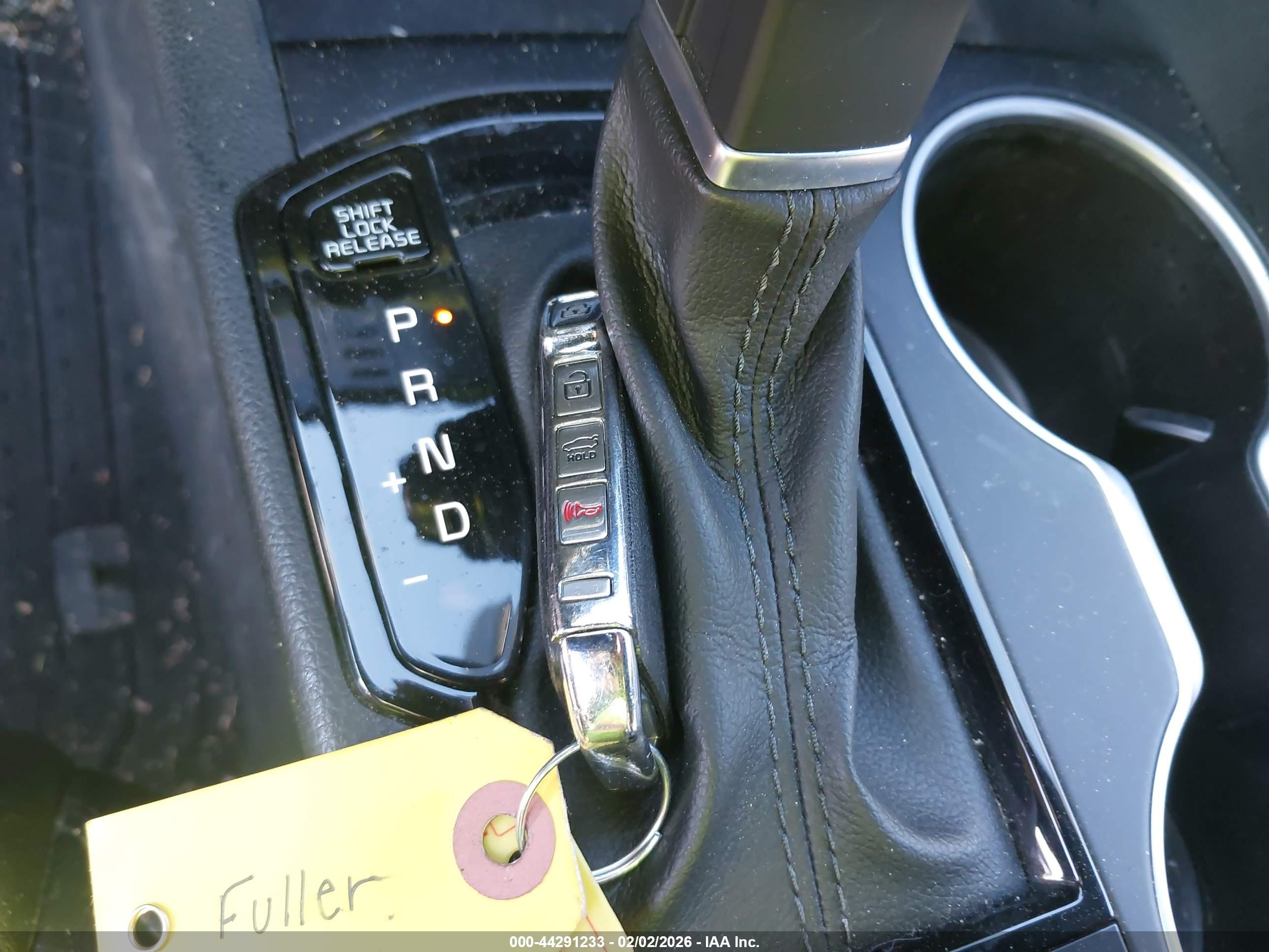 KIA K5 image 11