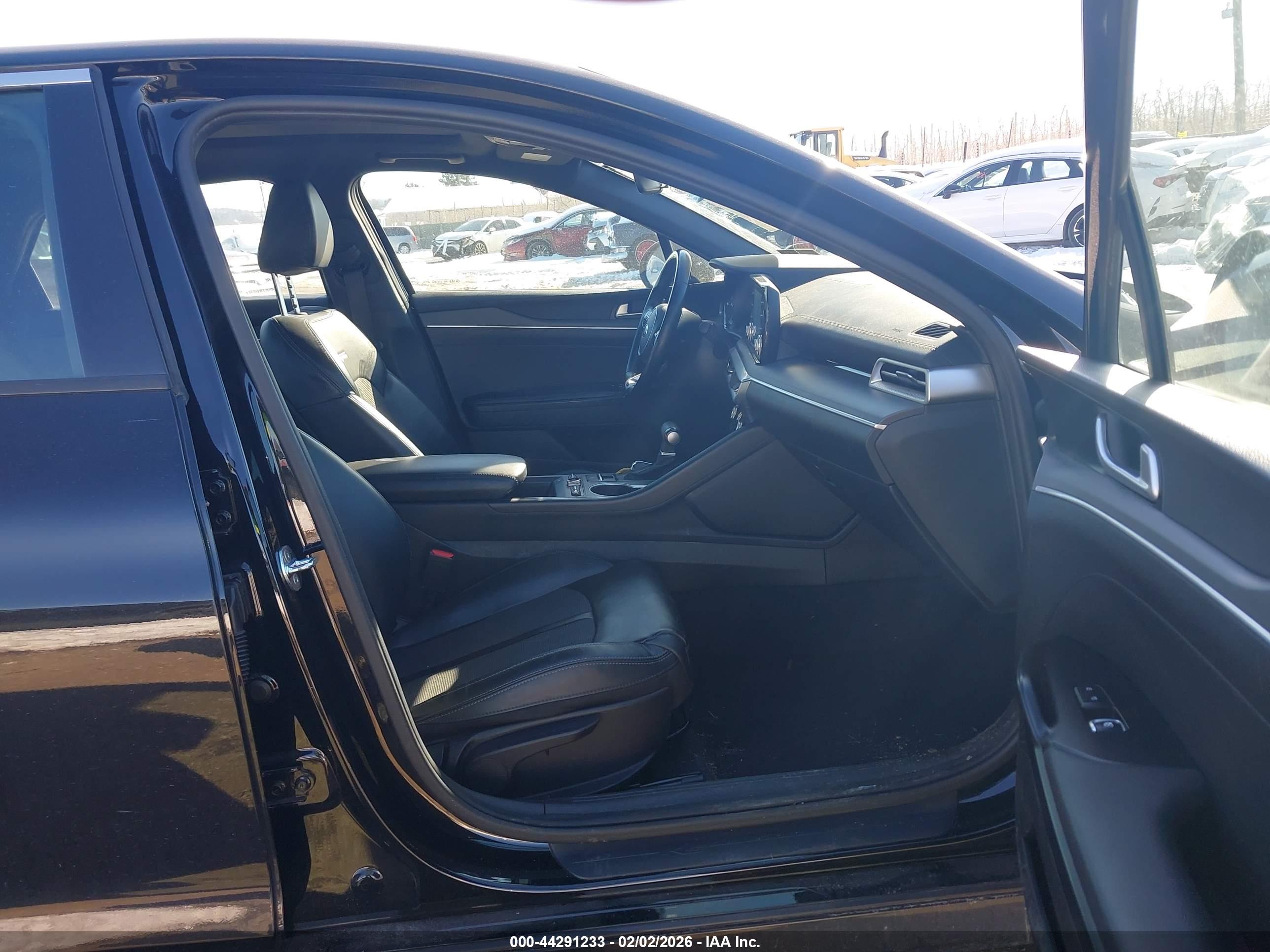 KIA K5 image 5