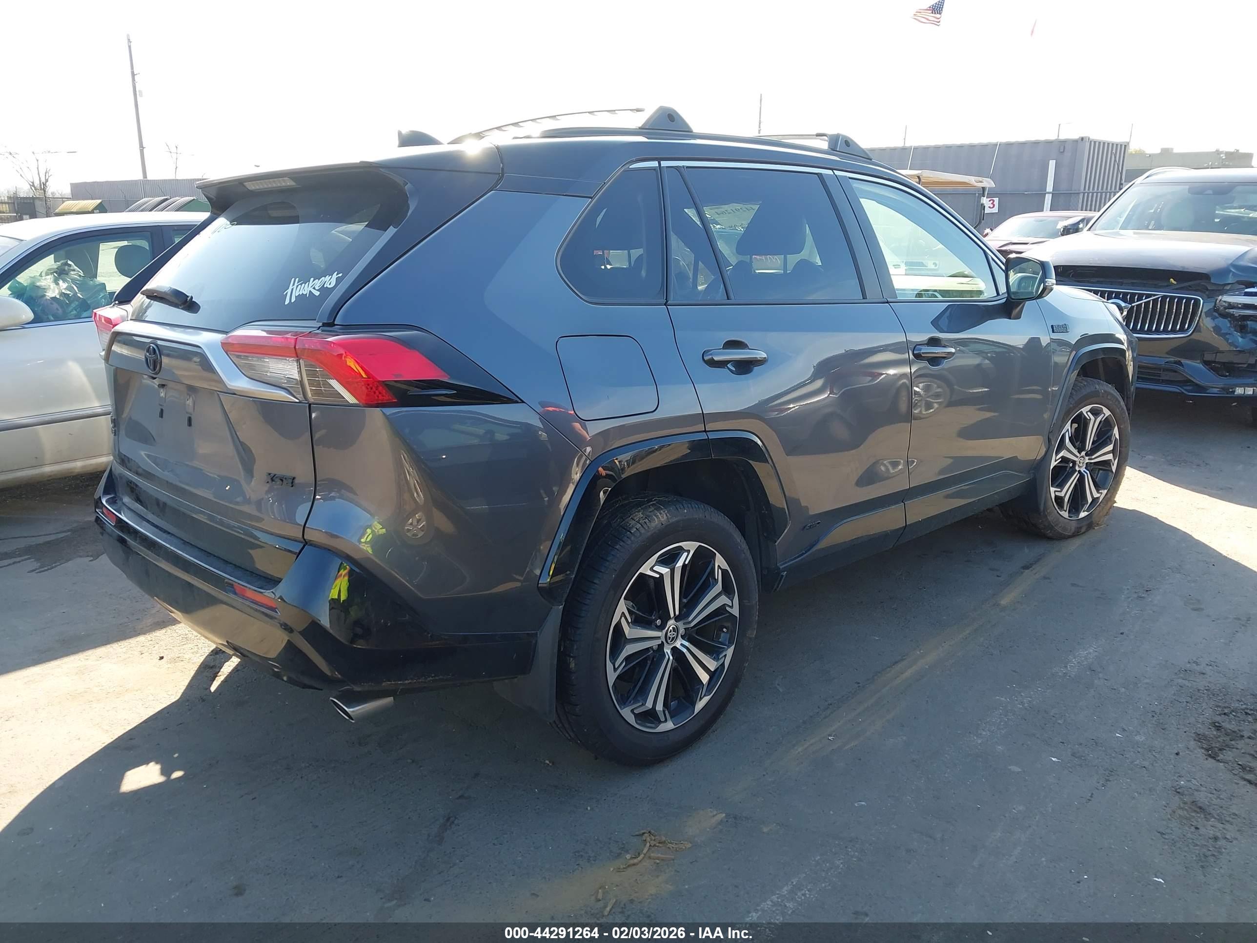 TOYOTA RAV4 image 4