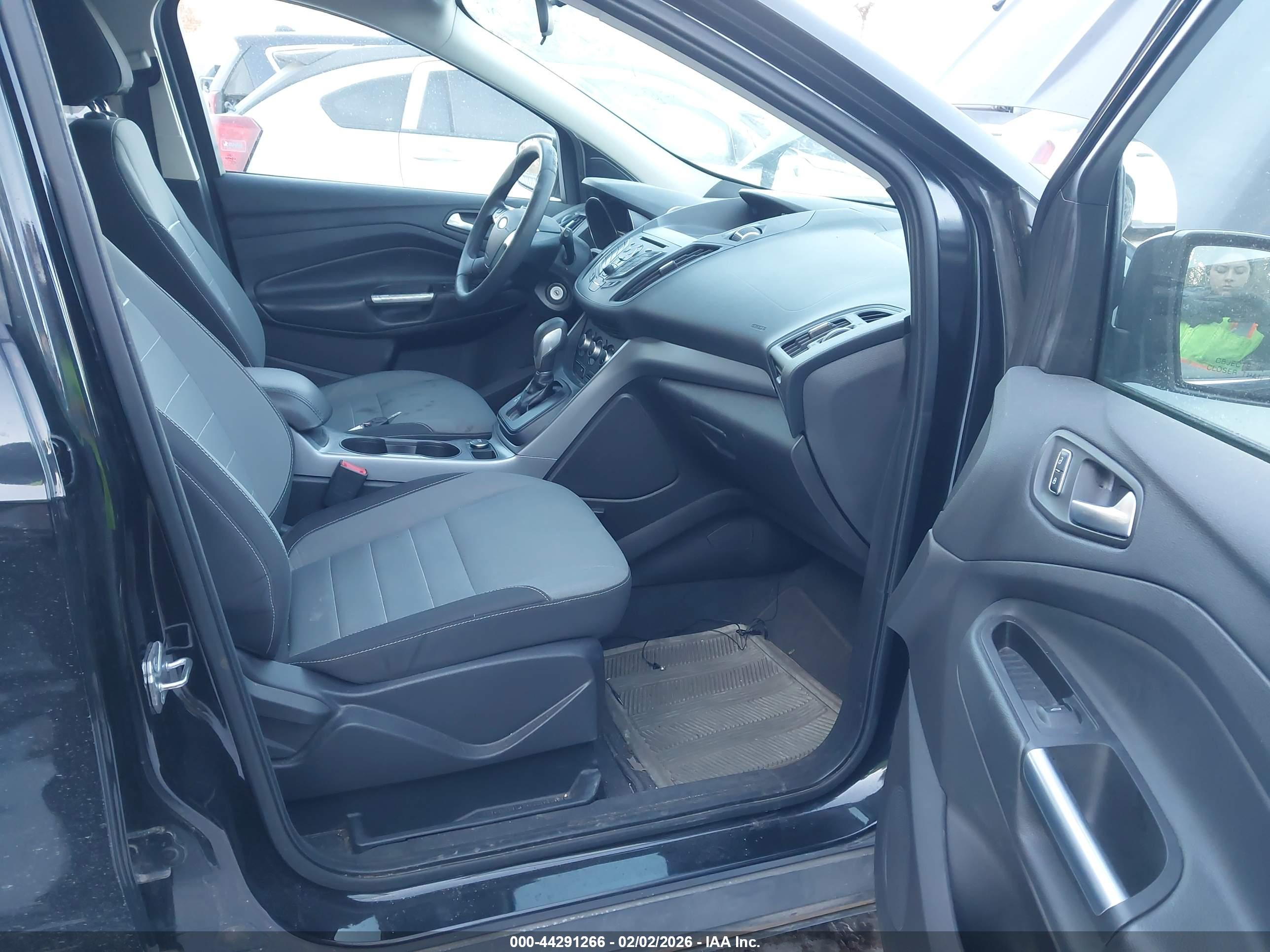 FORD ESCAPE image 5