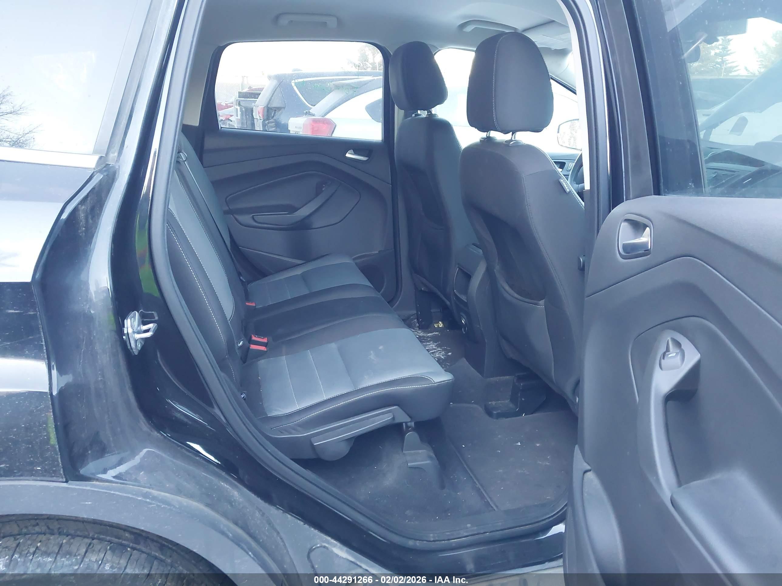FORD ESCAPE image 8