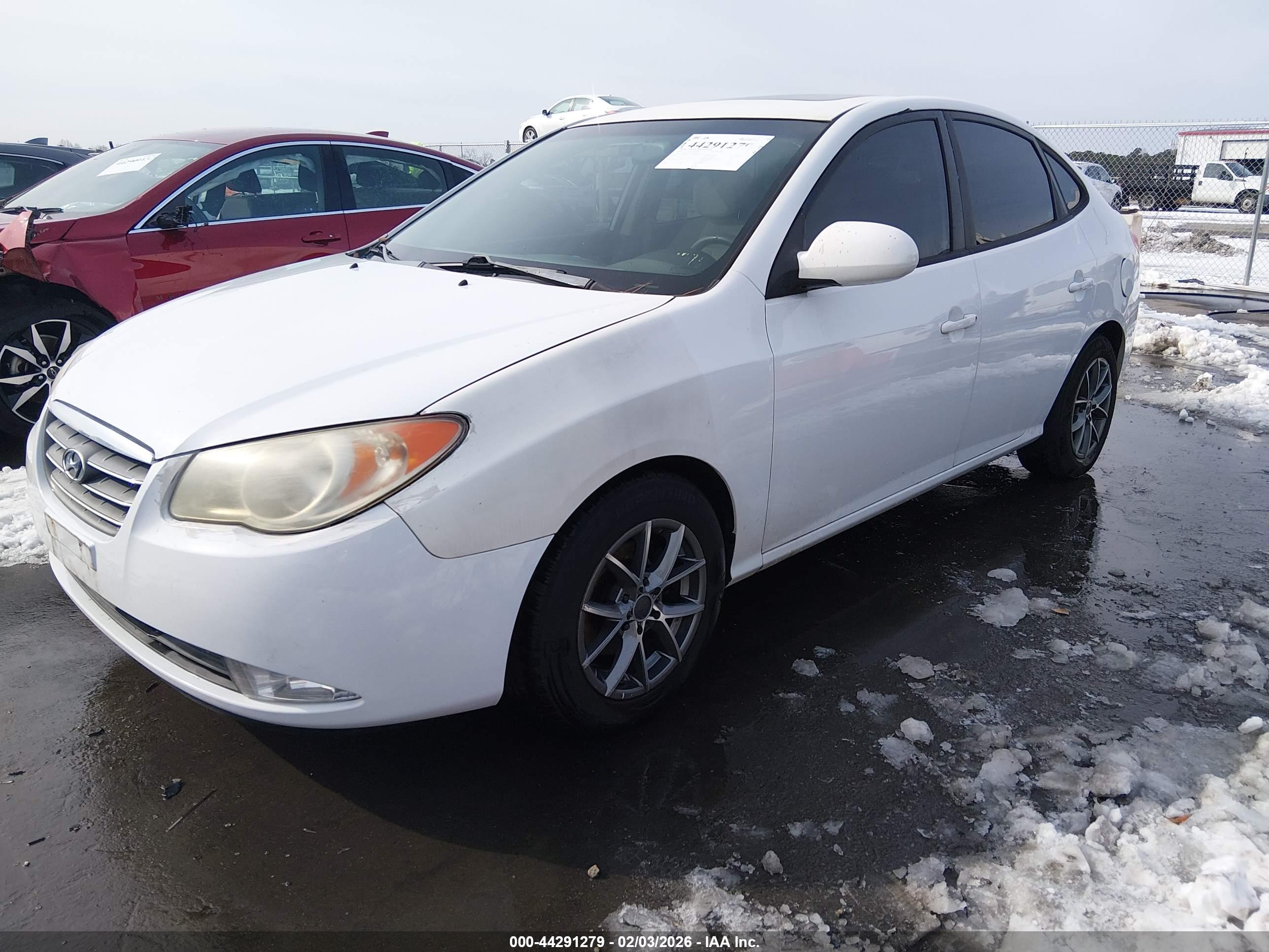 HYUNDAI ELANTRA image 2