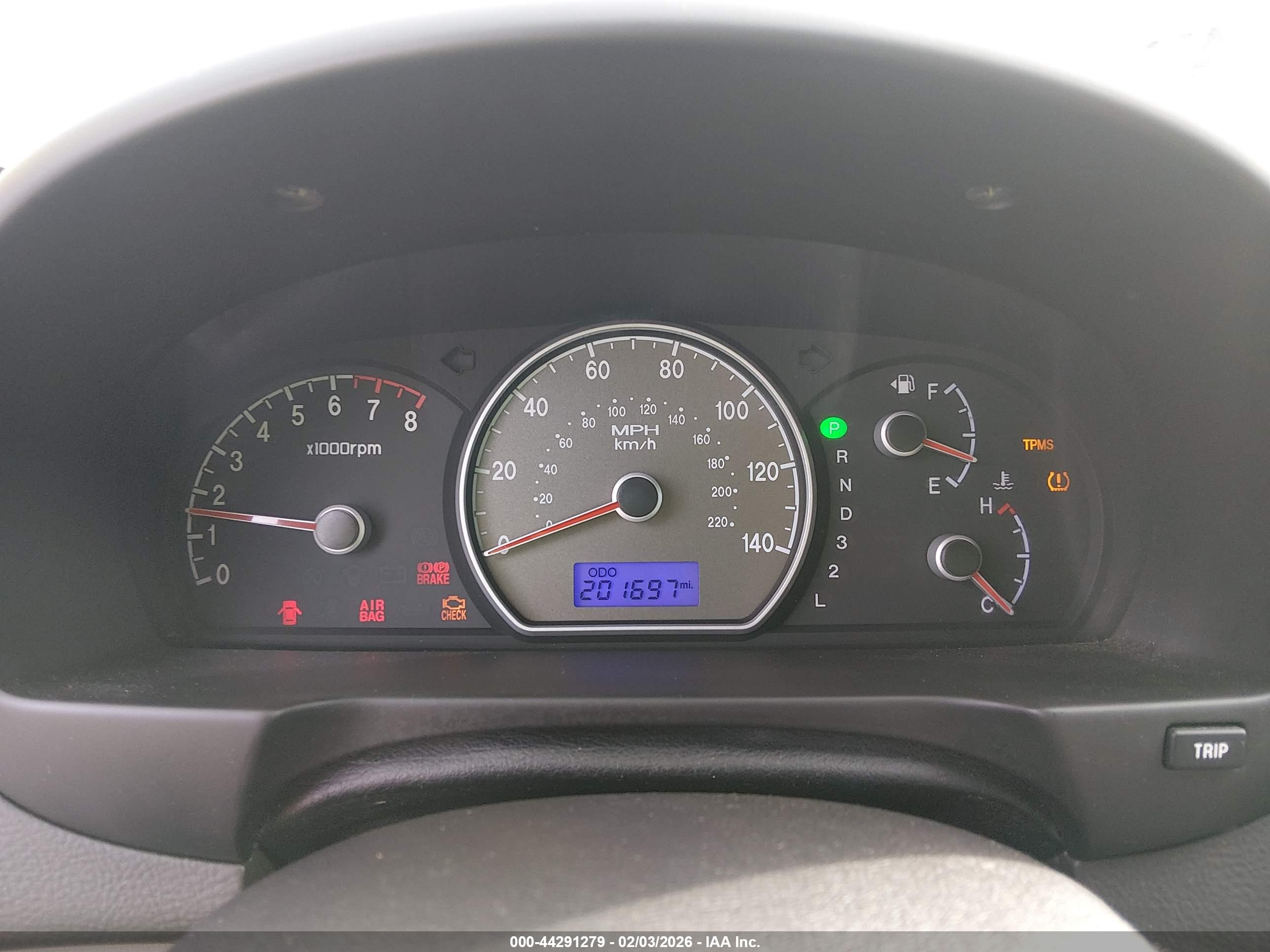 HYUNDAI ELANTRA image 7