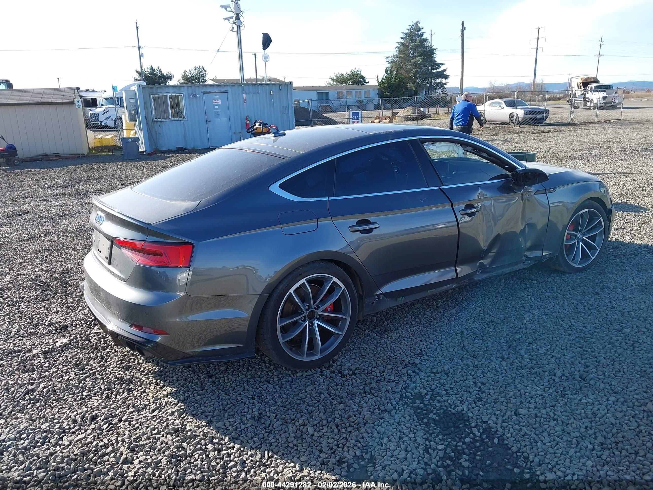 AUDI S5 image 4