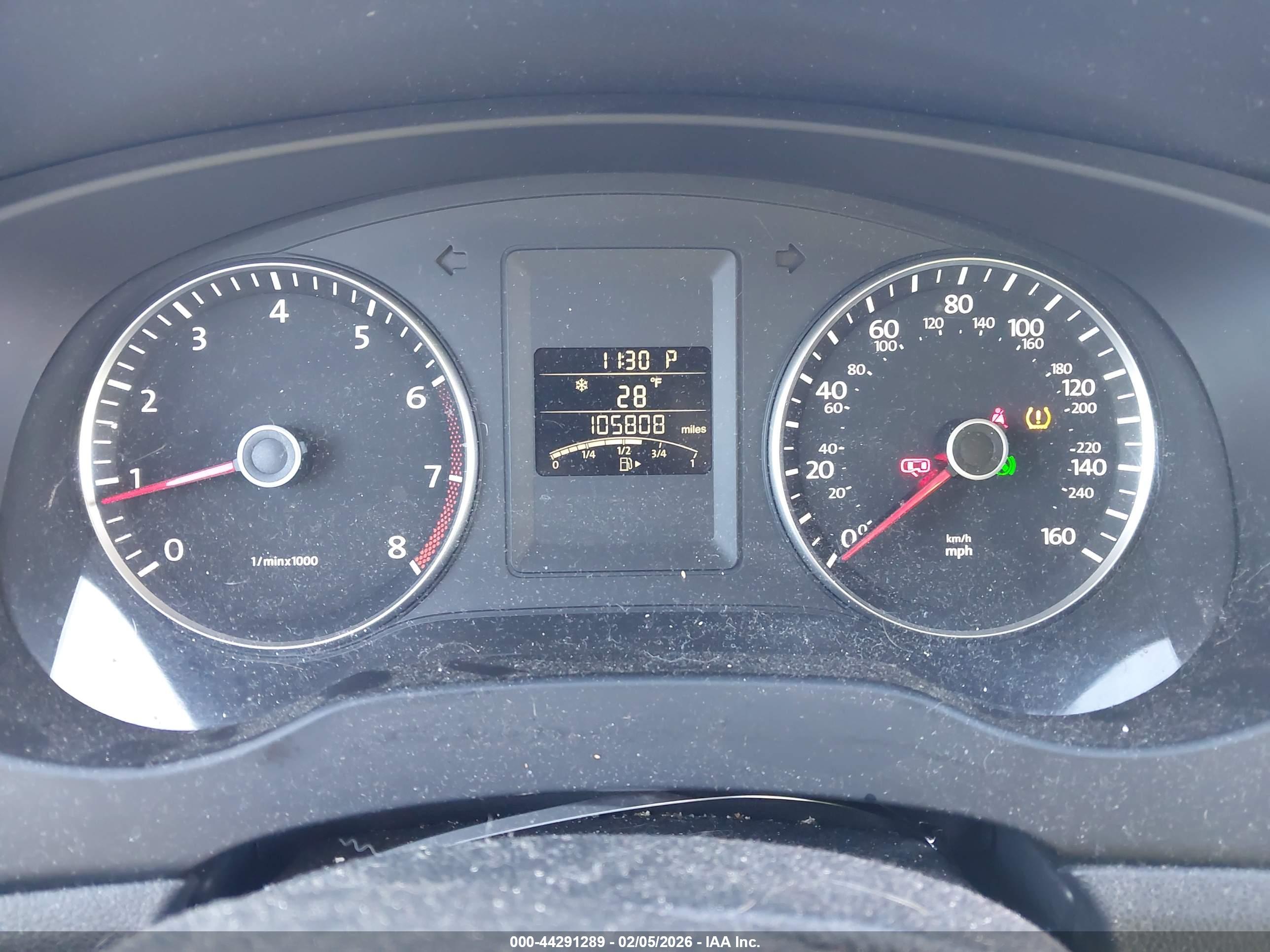 VOLKSWAGEN JETTA image 7