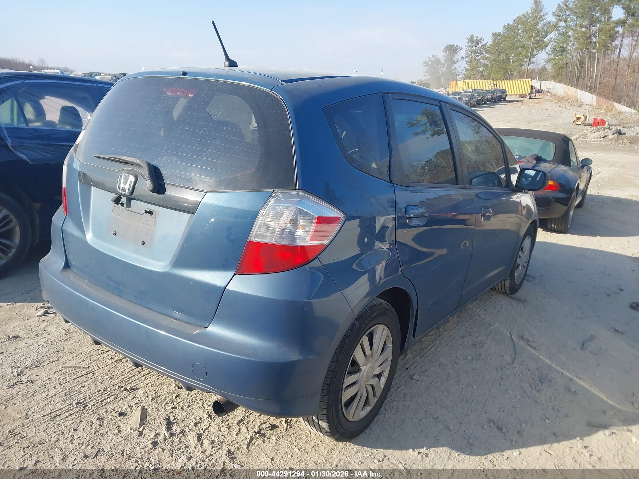 HONDA FIT image 4