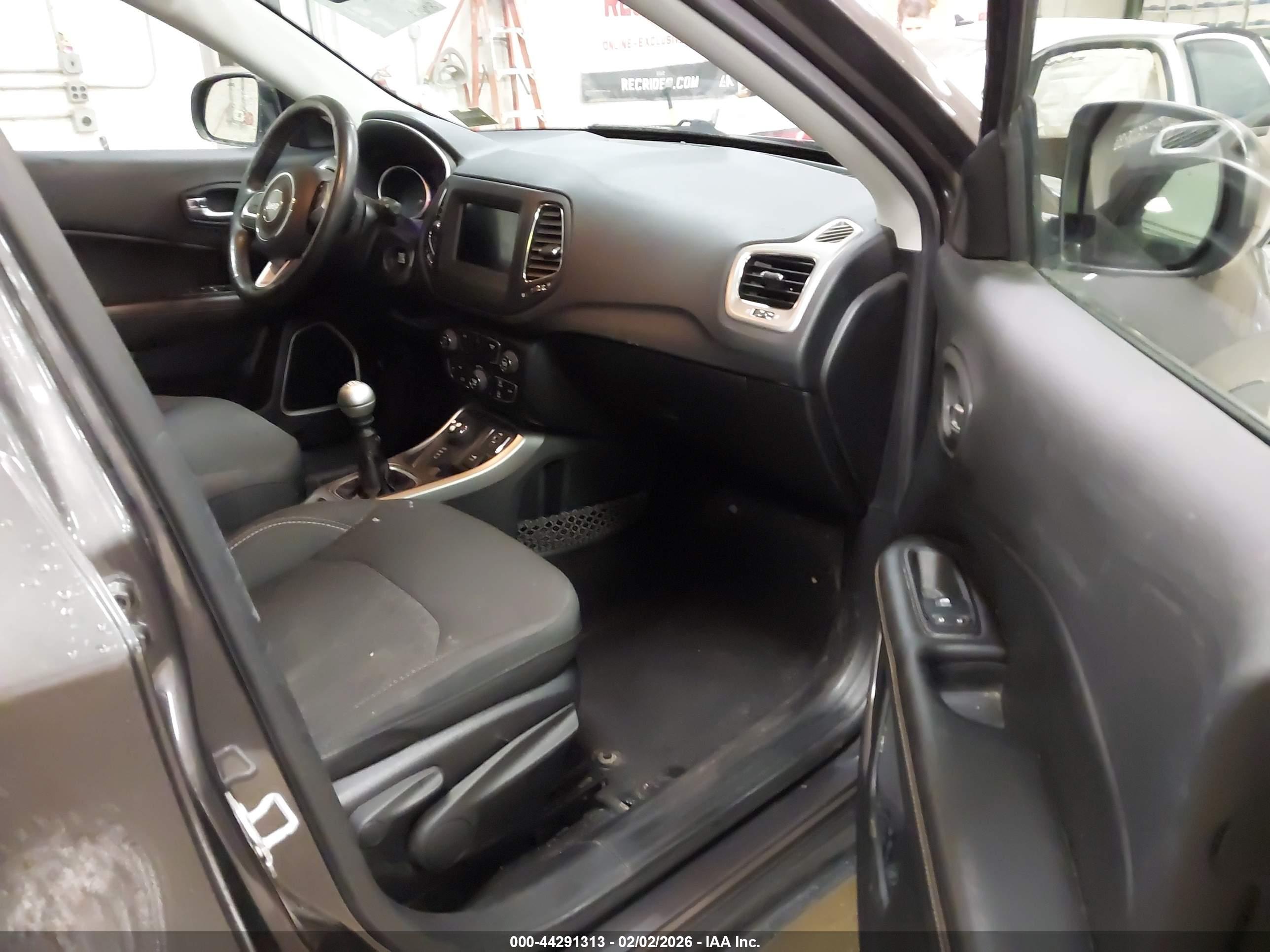 JEEP COMPASS image 5