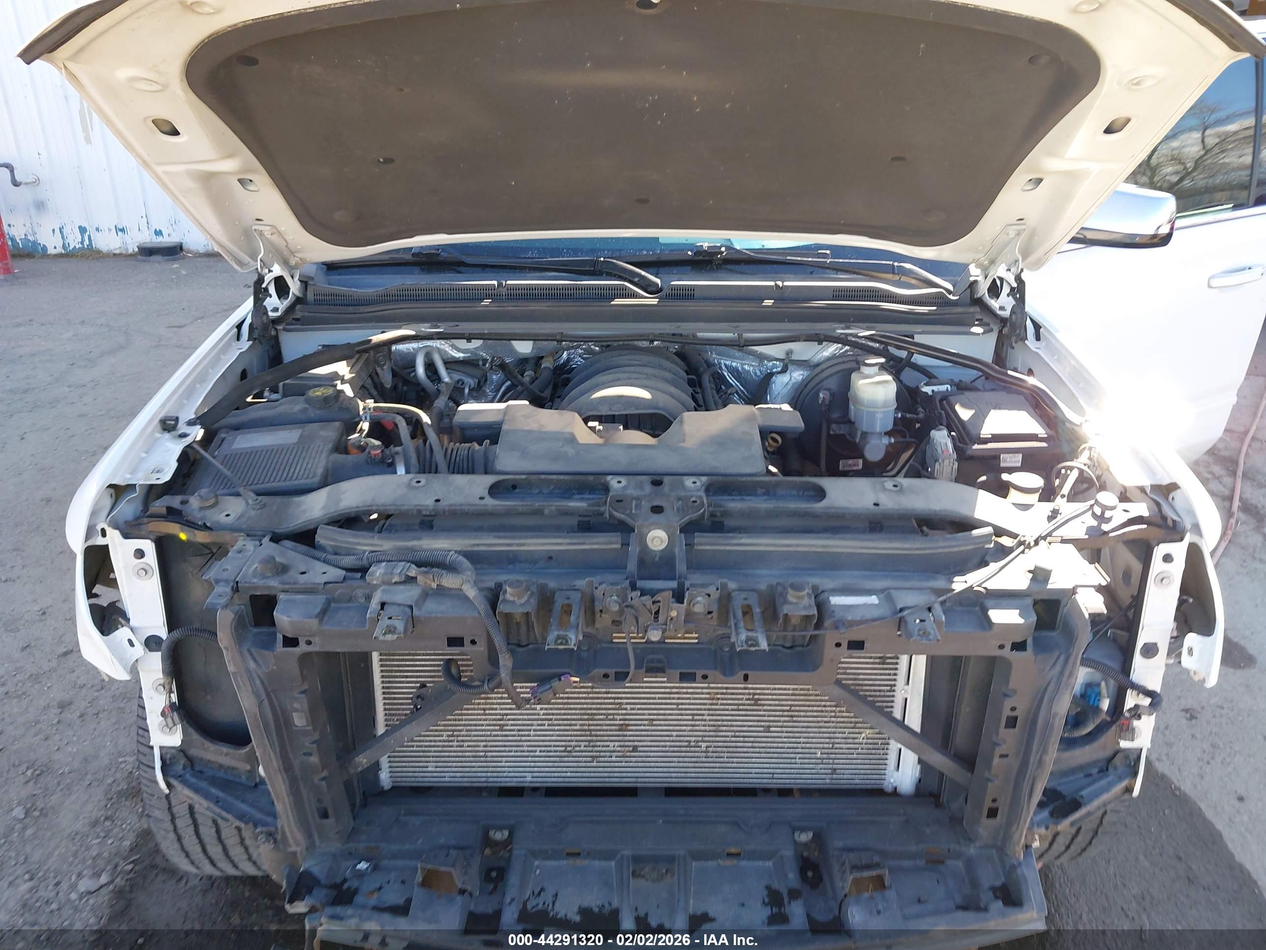 CHEVROLET TAHOE image 10