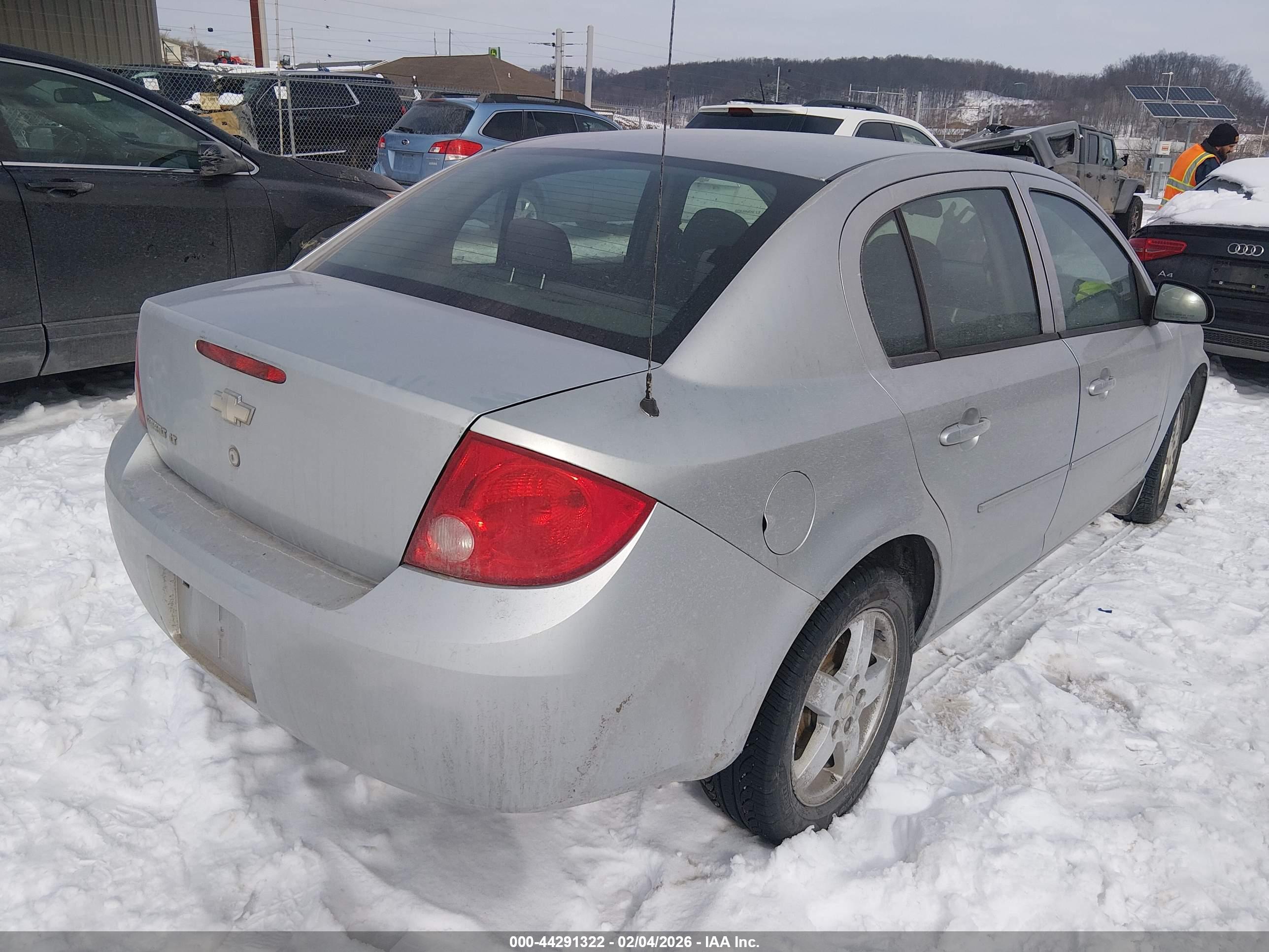 CHEVROLET COBALT image 4