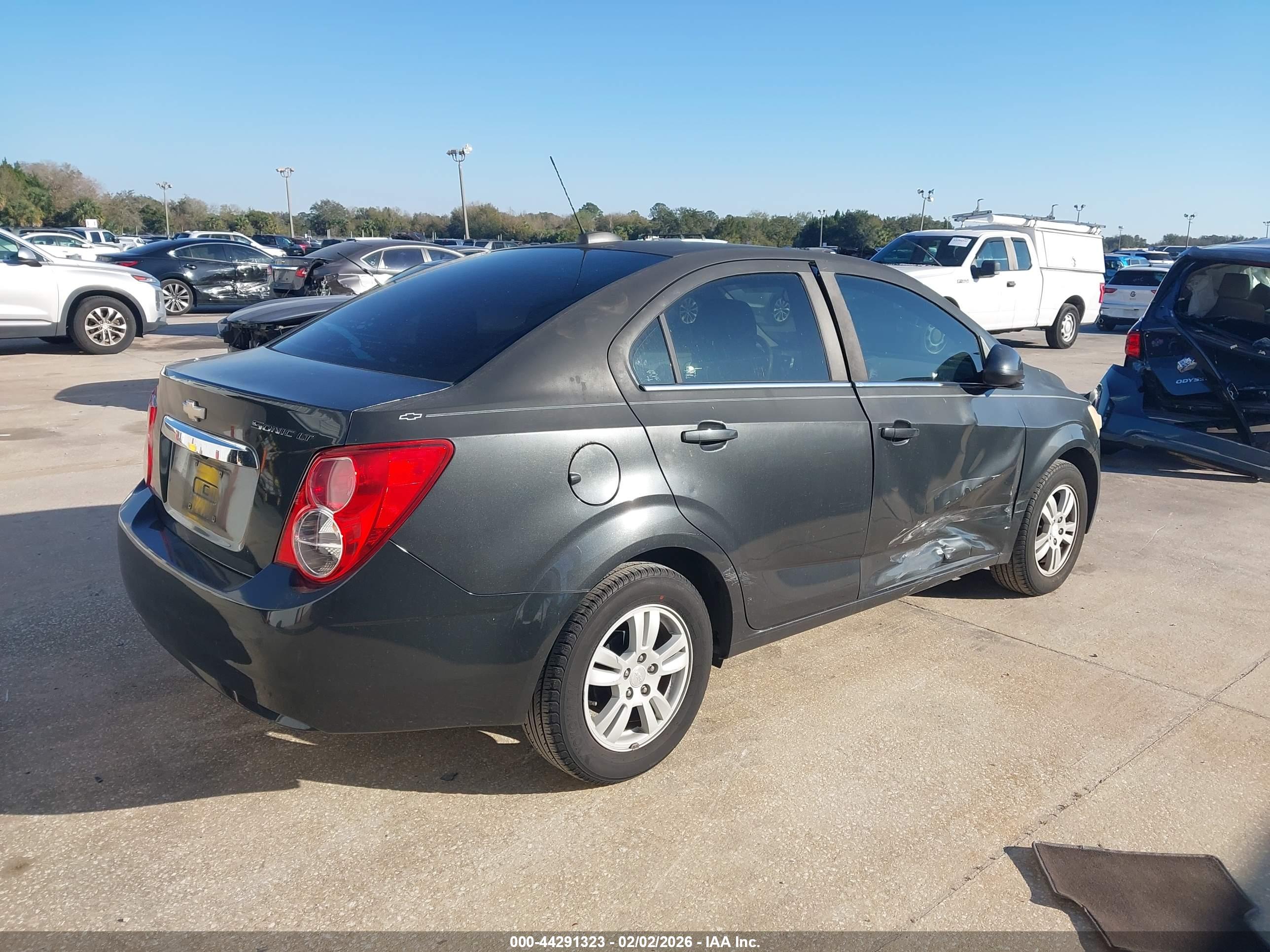 CHEVROLET SONIC image 4