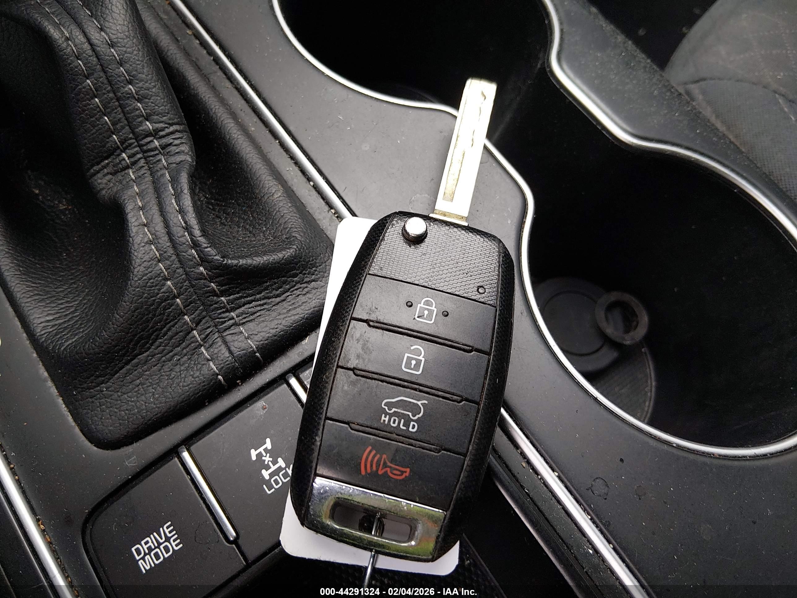KIA SORENTO image 11