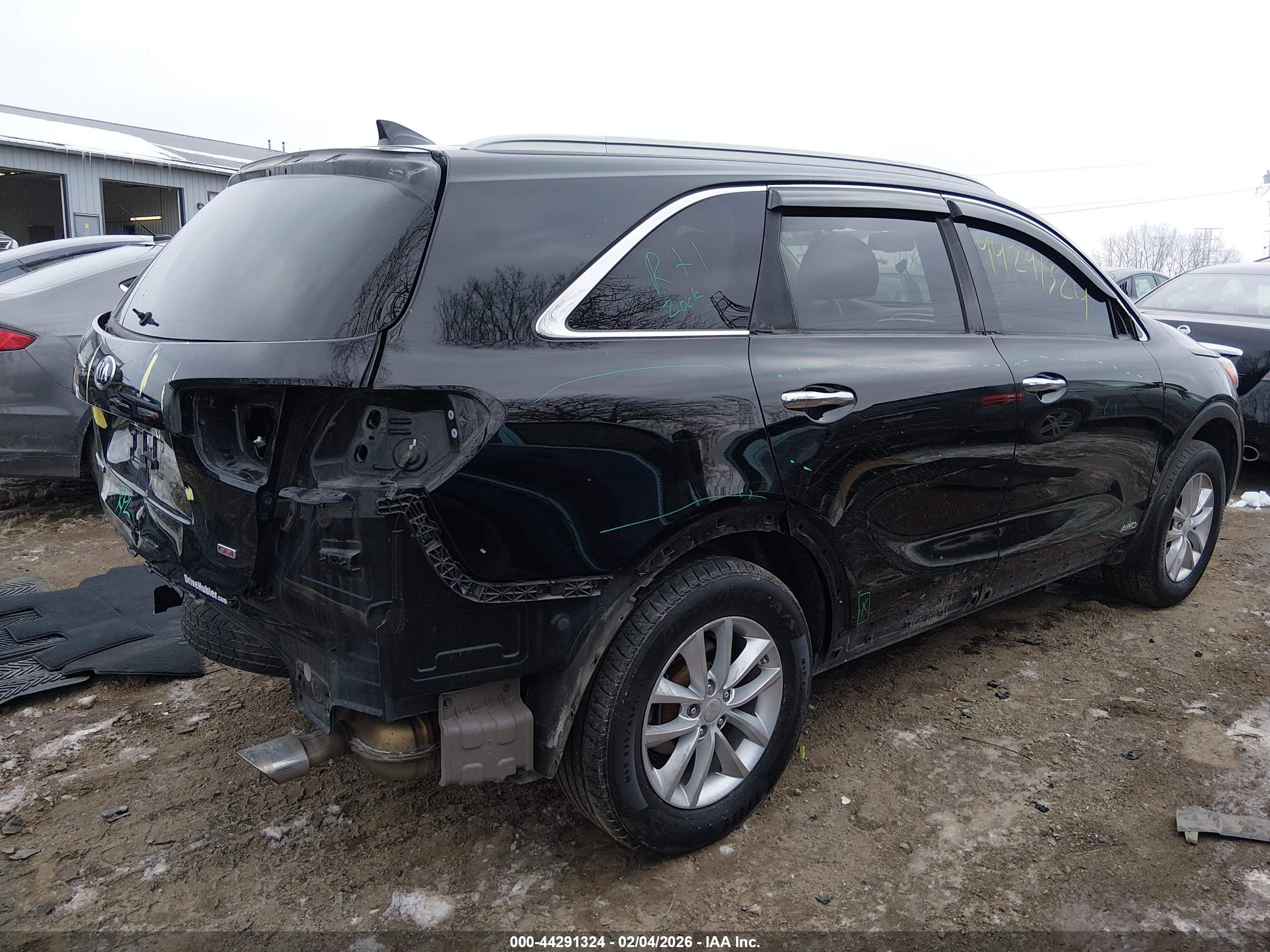 KIA SORENTO image 4