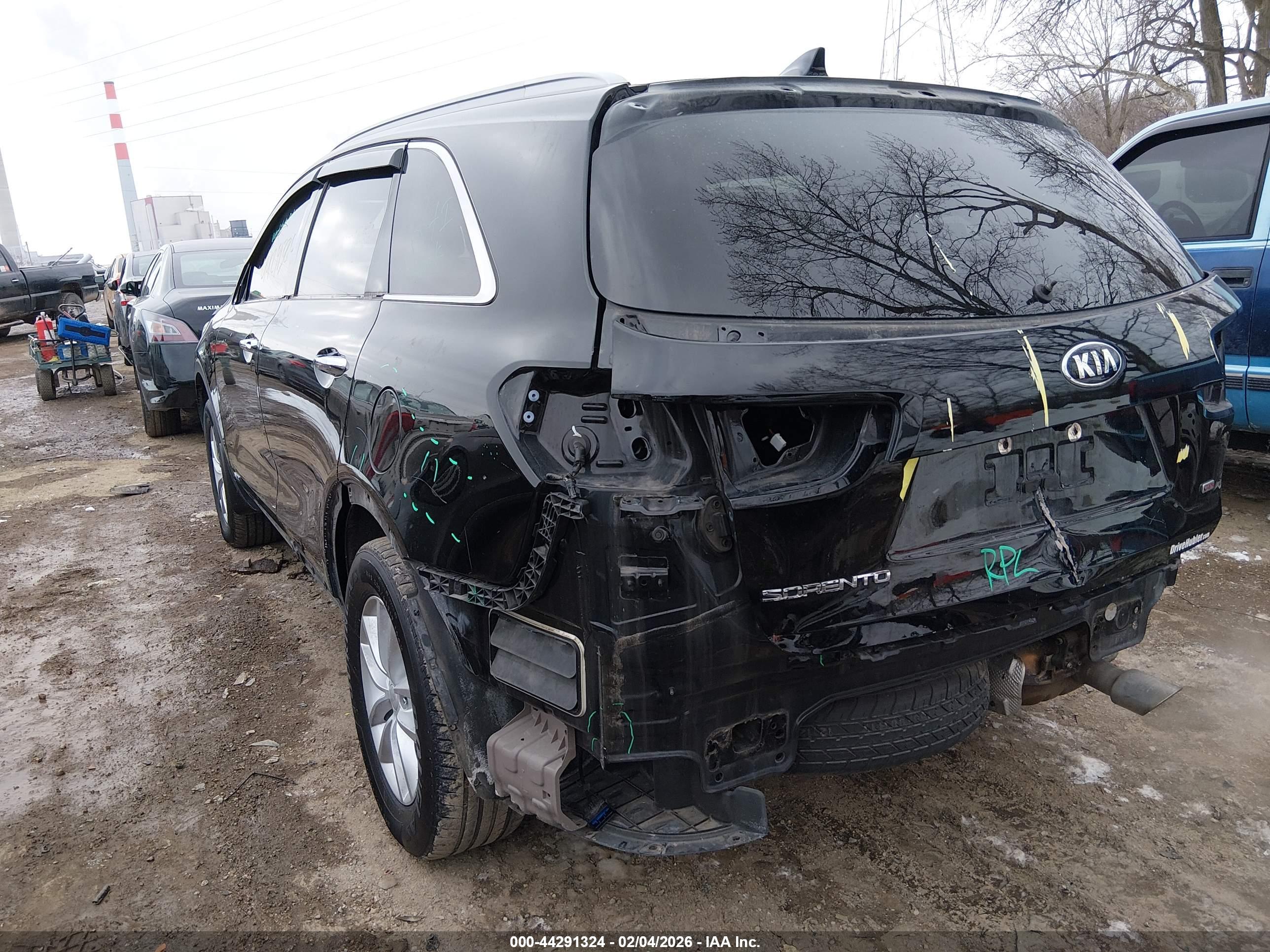 KIA SORENTO image 6