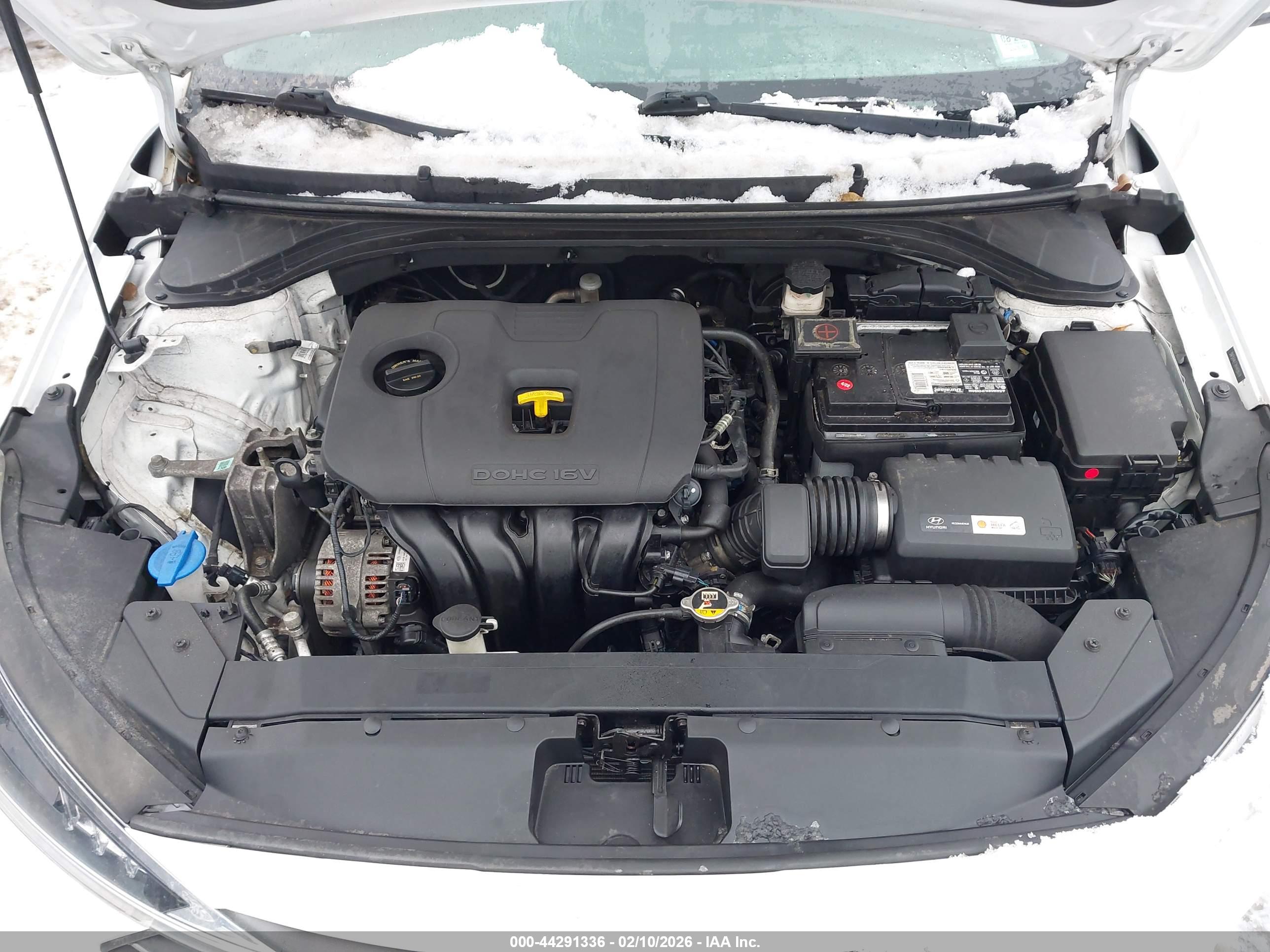 HYUNDAI ELANTRA image 10