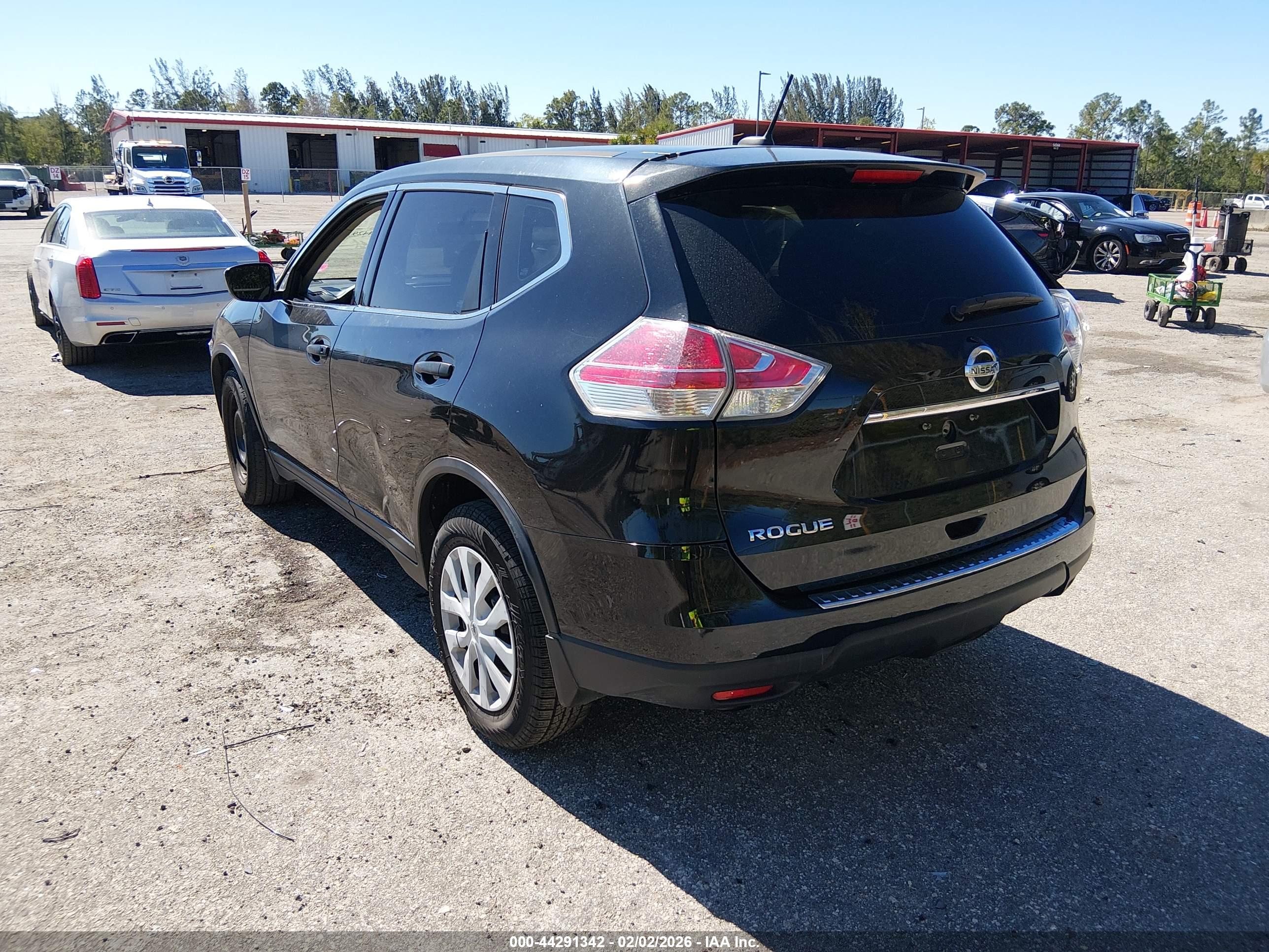 NISSAN ROGUE image 3