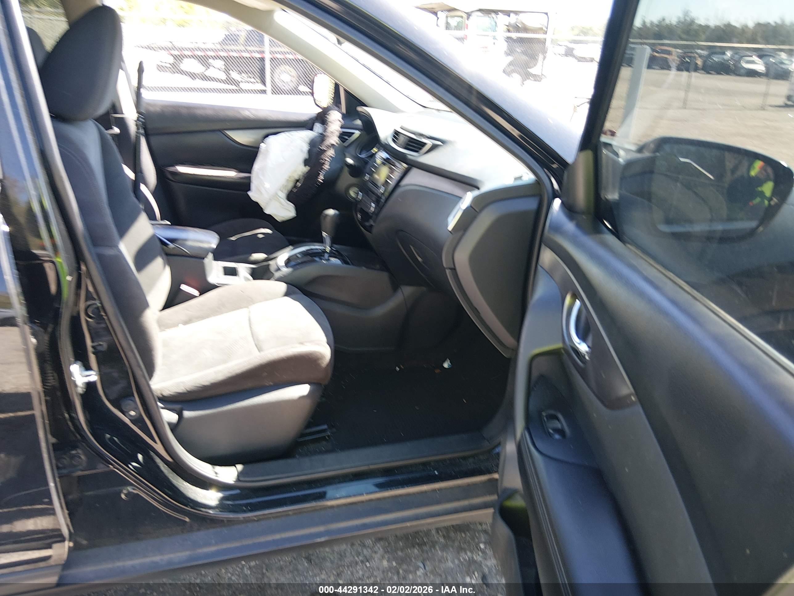 NISSAN ROGUE image 5