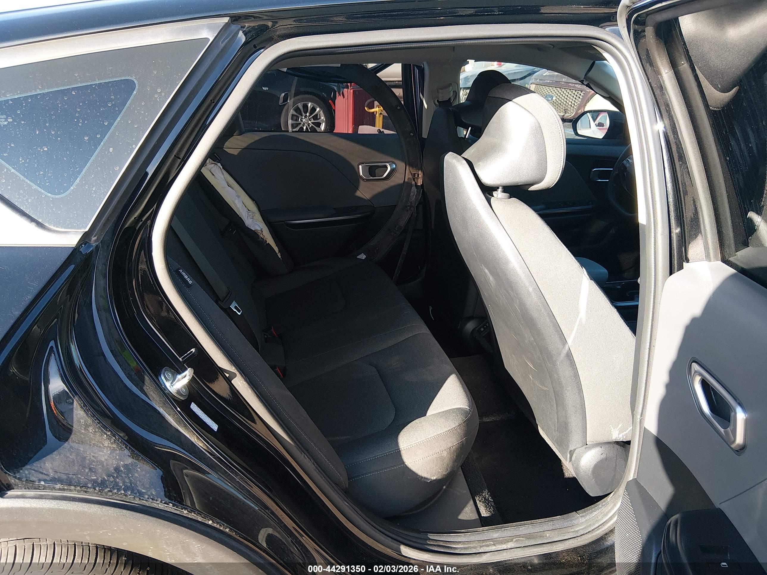 KIA K4 image 8