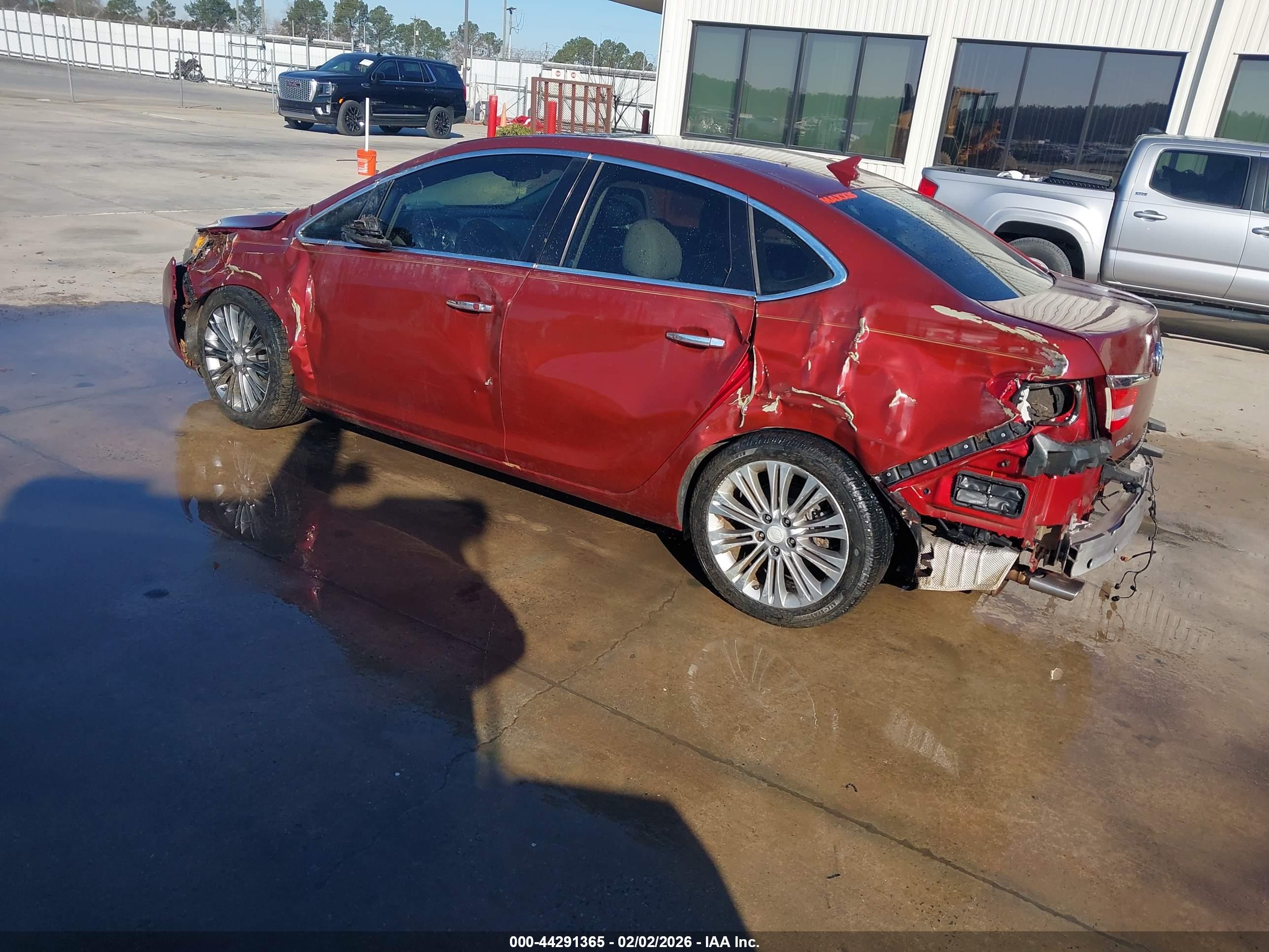 BUICK VERANO image 3
