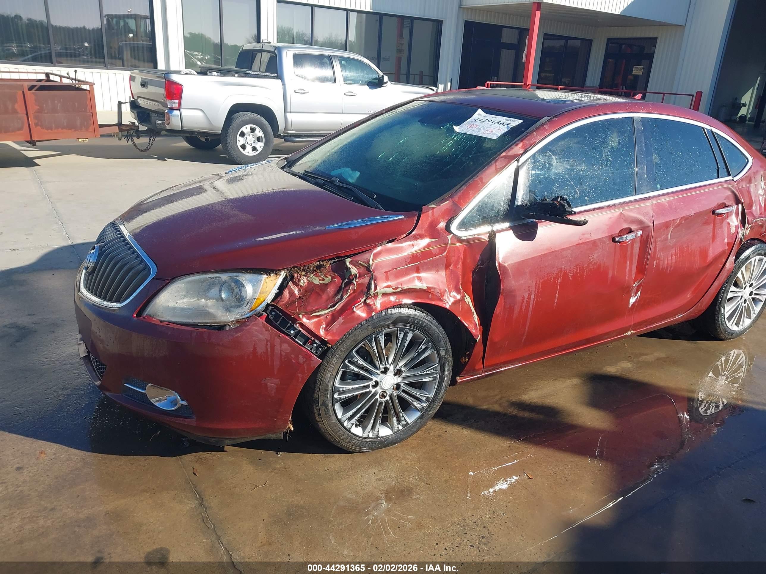 BUICK VERANO image 6