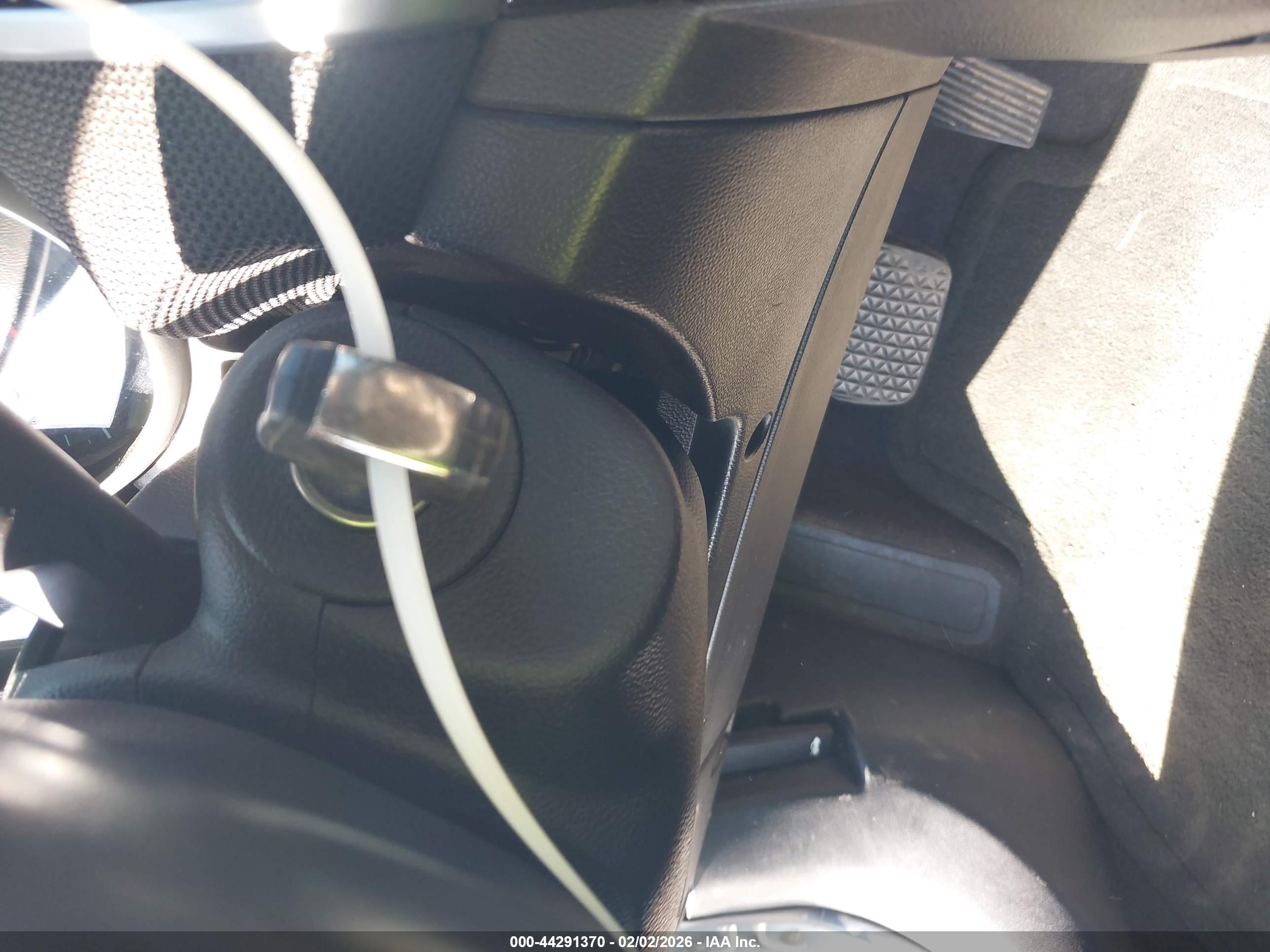 CHEVROLET CRUZE image 11