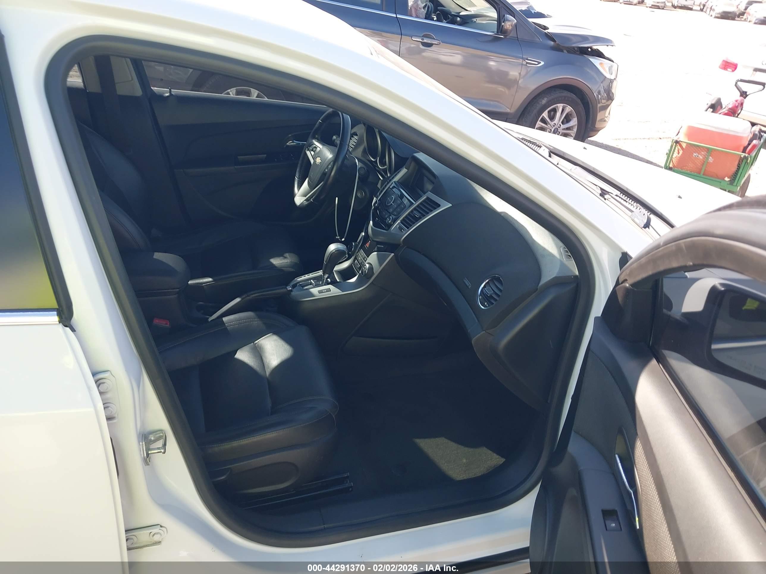 CHEVROLET CRUZE image 5