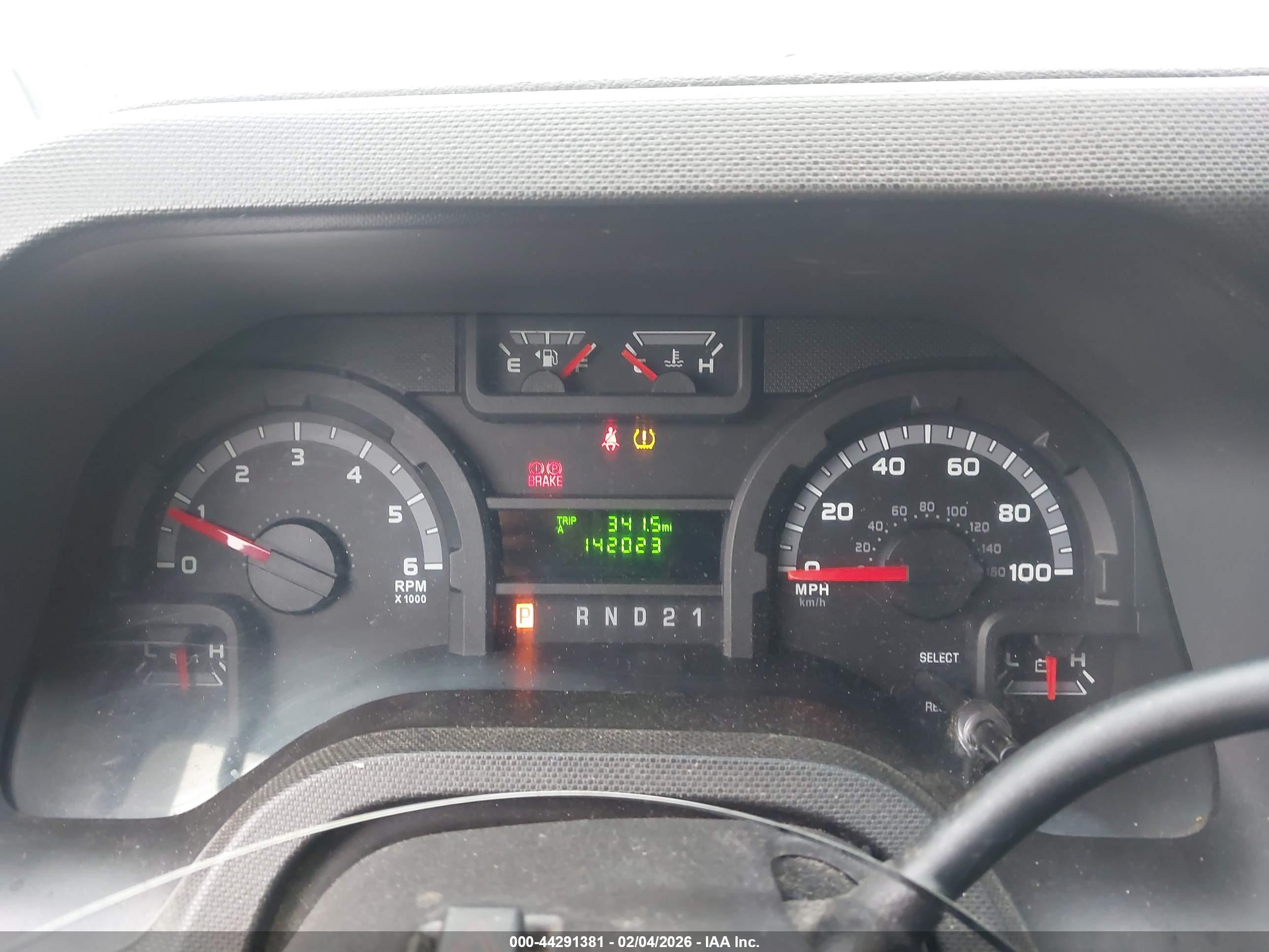 FORD E-150 image 7