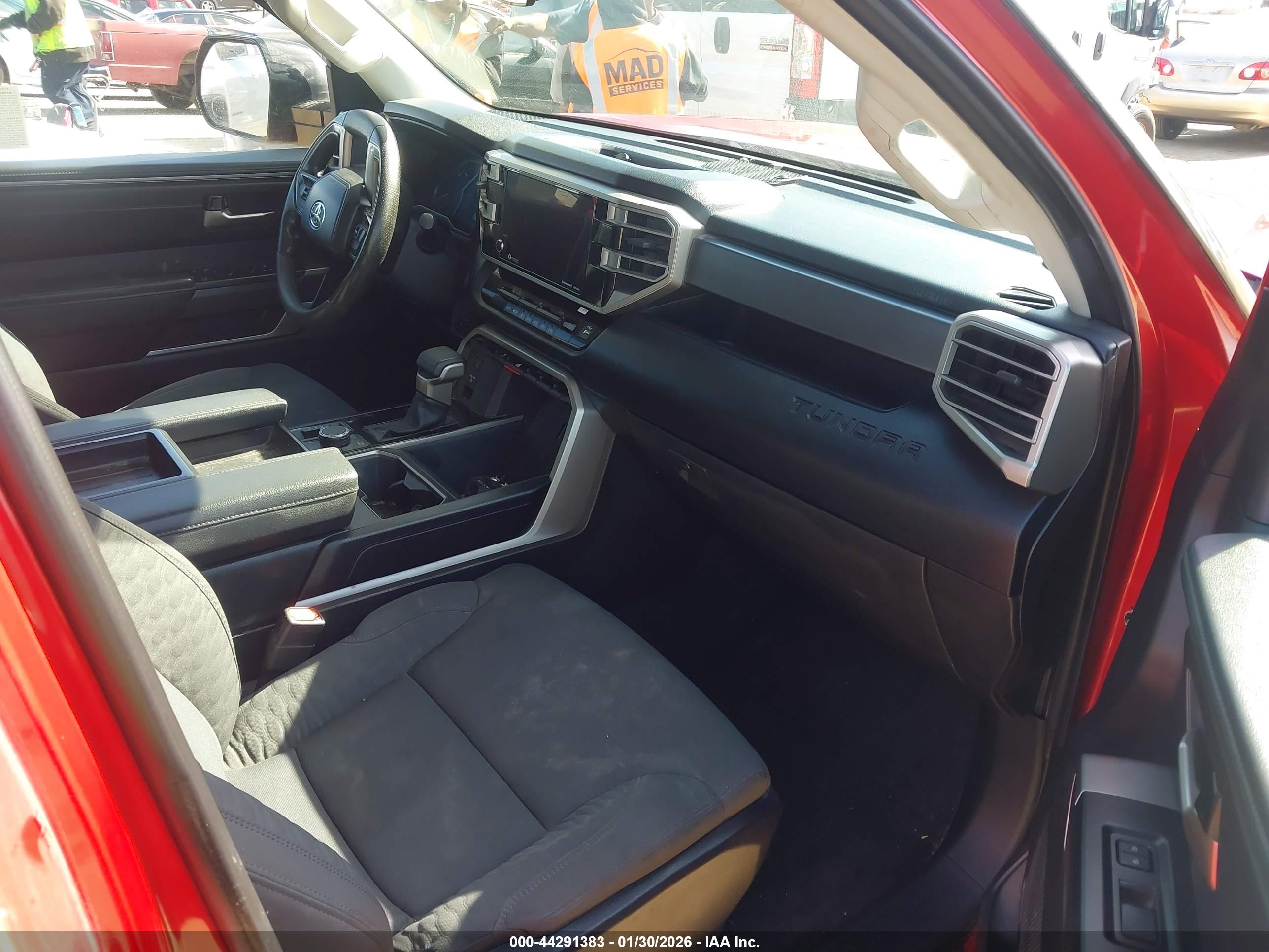 TOYOTA TUNDRA image 5