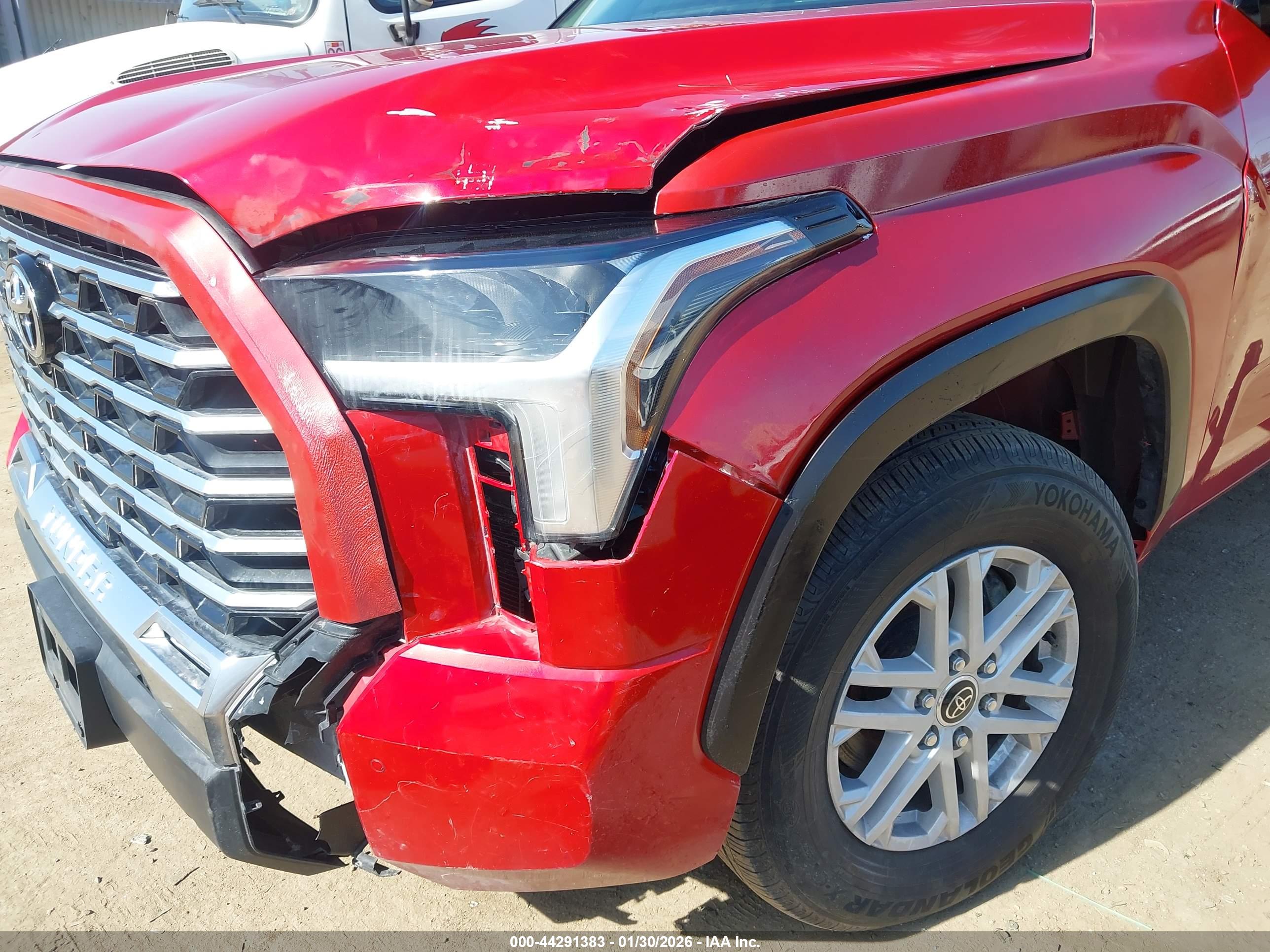TOYOTA TUNDRA image 6