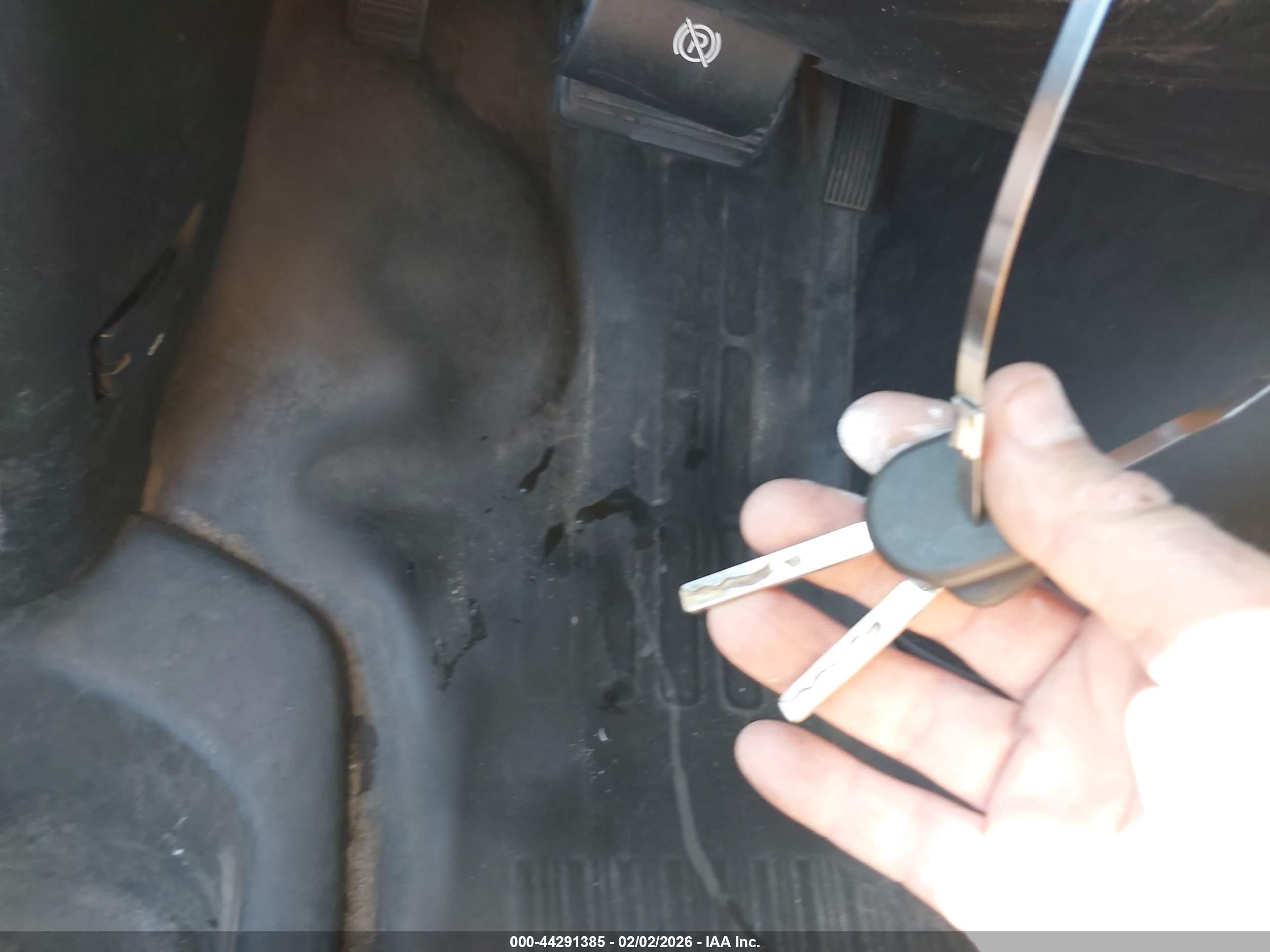 CHEVROLET EXPRESS image 11