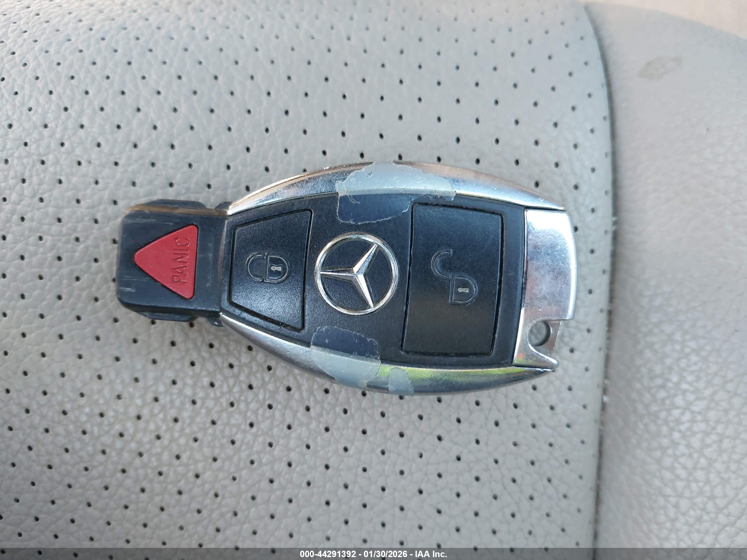 MERCEDES-BENZ GLK image 11