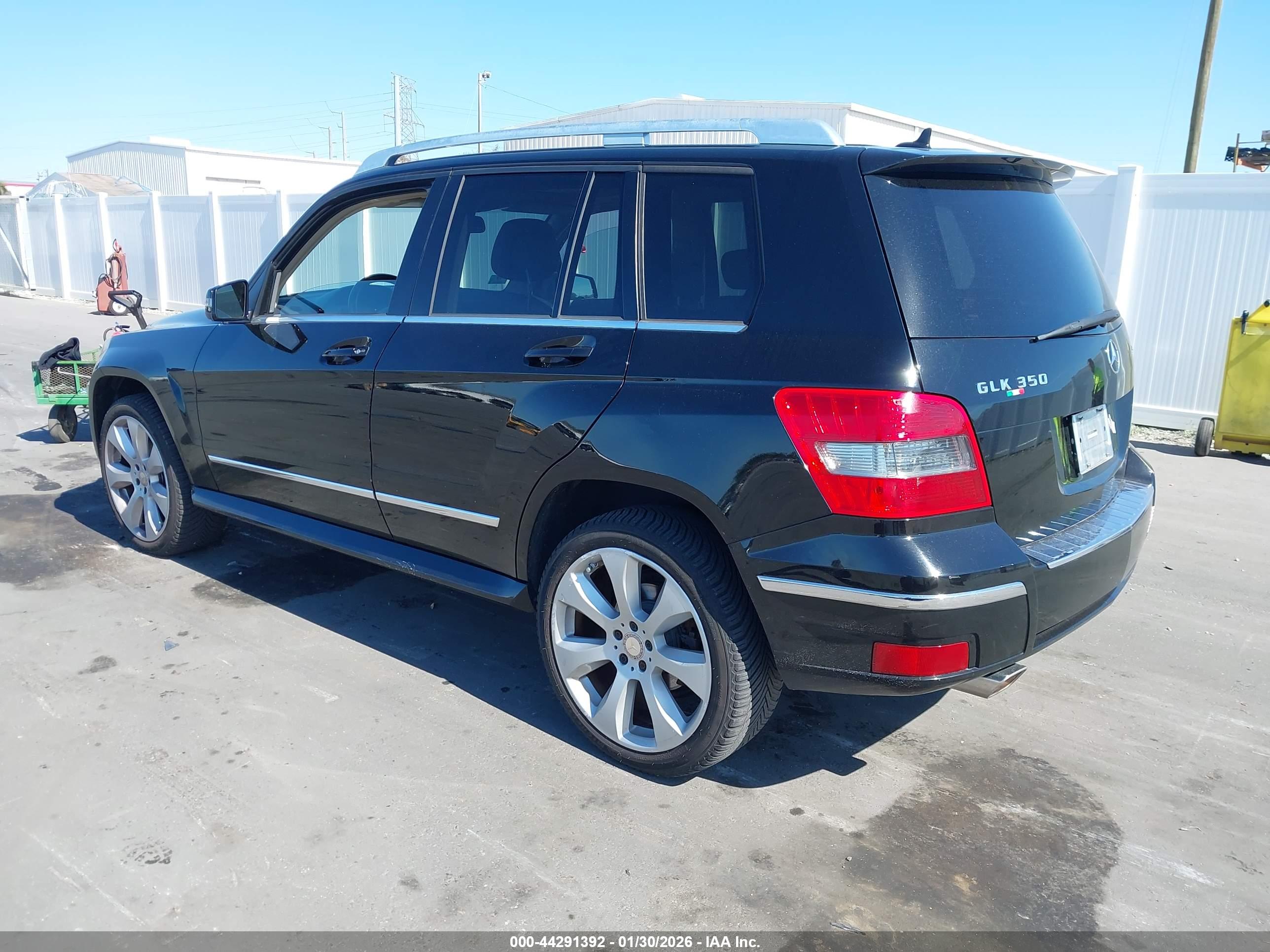 MERCEDES-BENZ GLK image 3