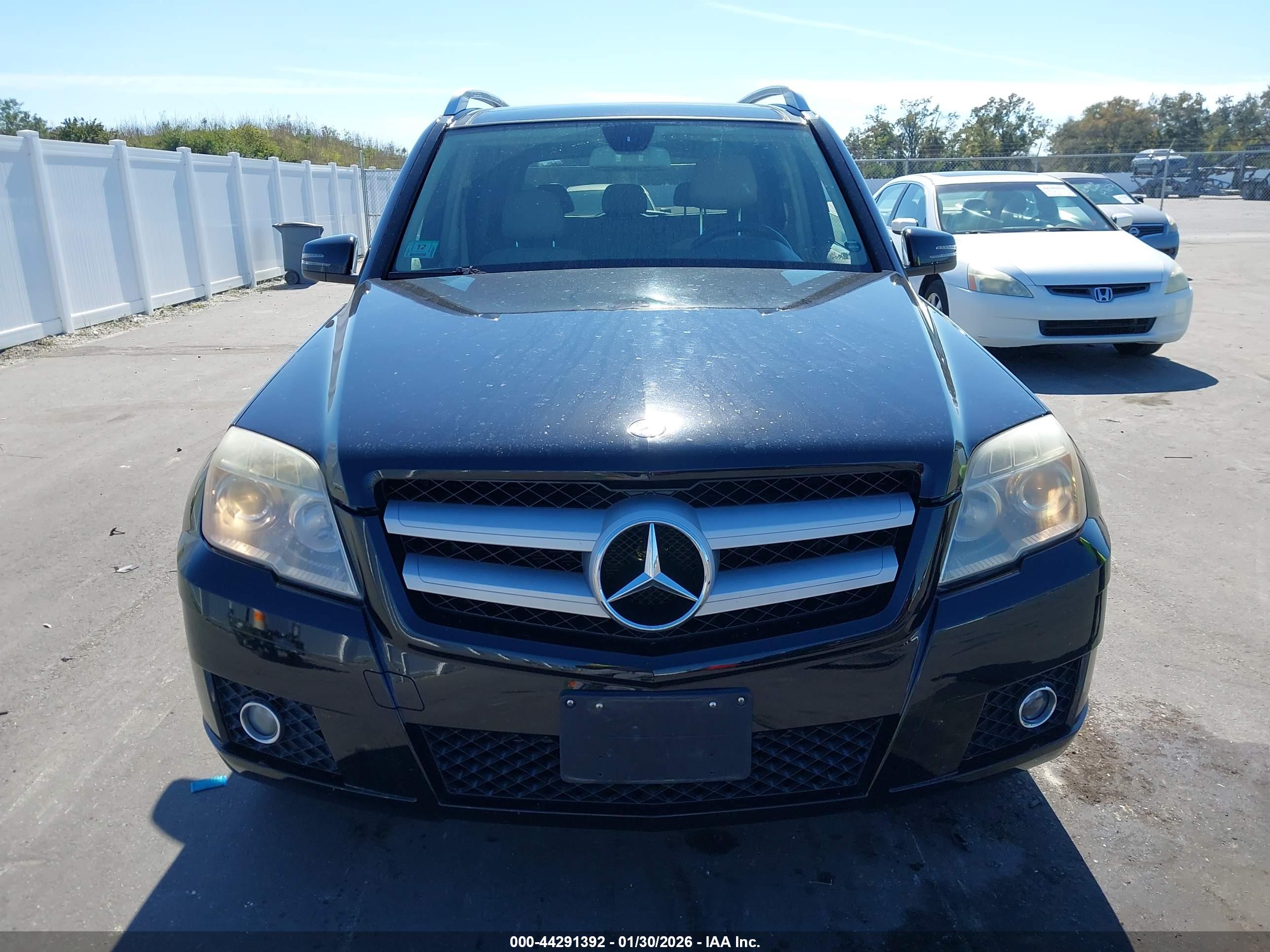 MERCEDES-BENZ GLK image 6