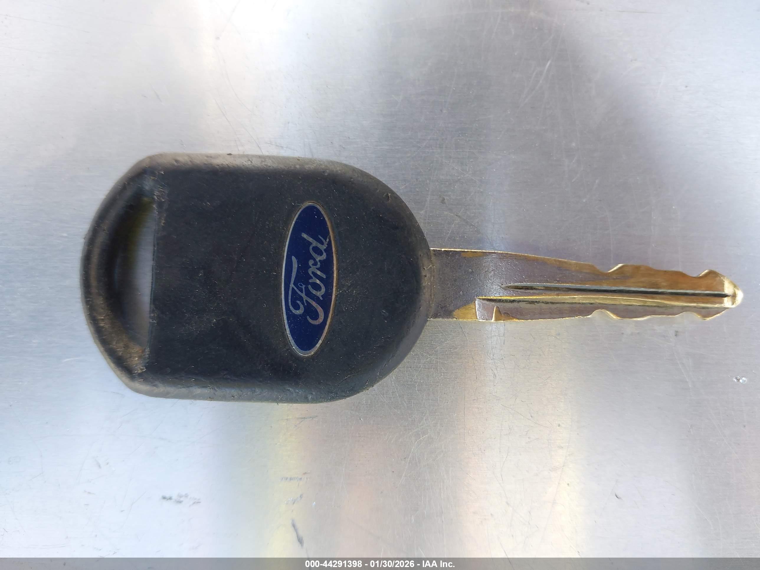 FORD ESCAPE image 11
