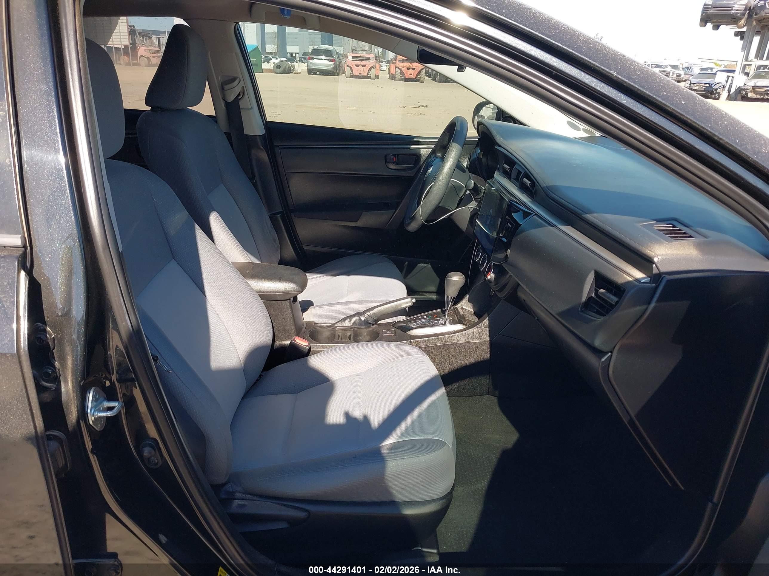 TOYOTA COROLLA image 5