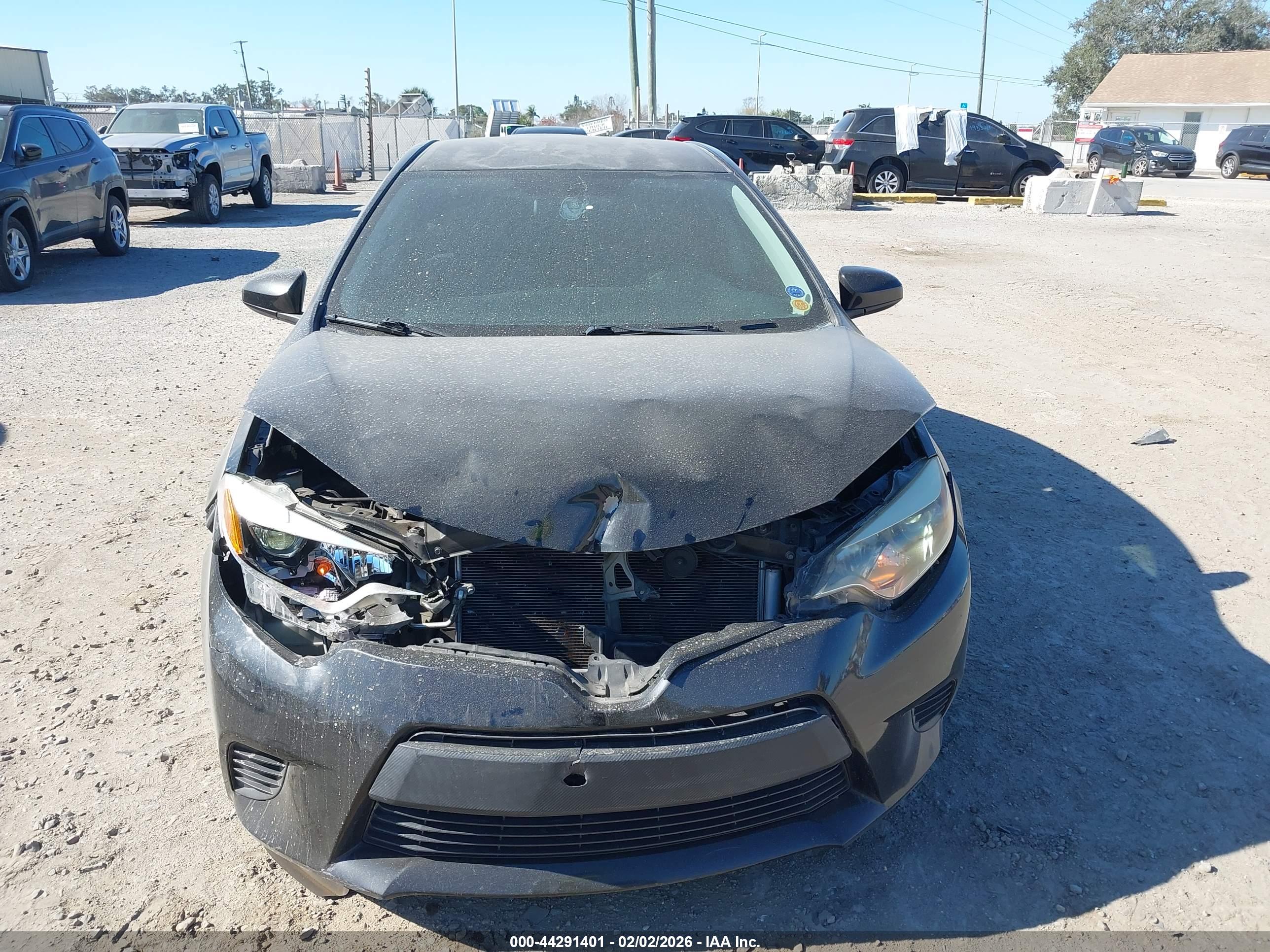 TOYOTA COROLLA image 6