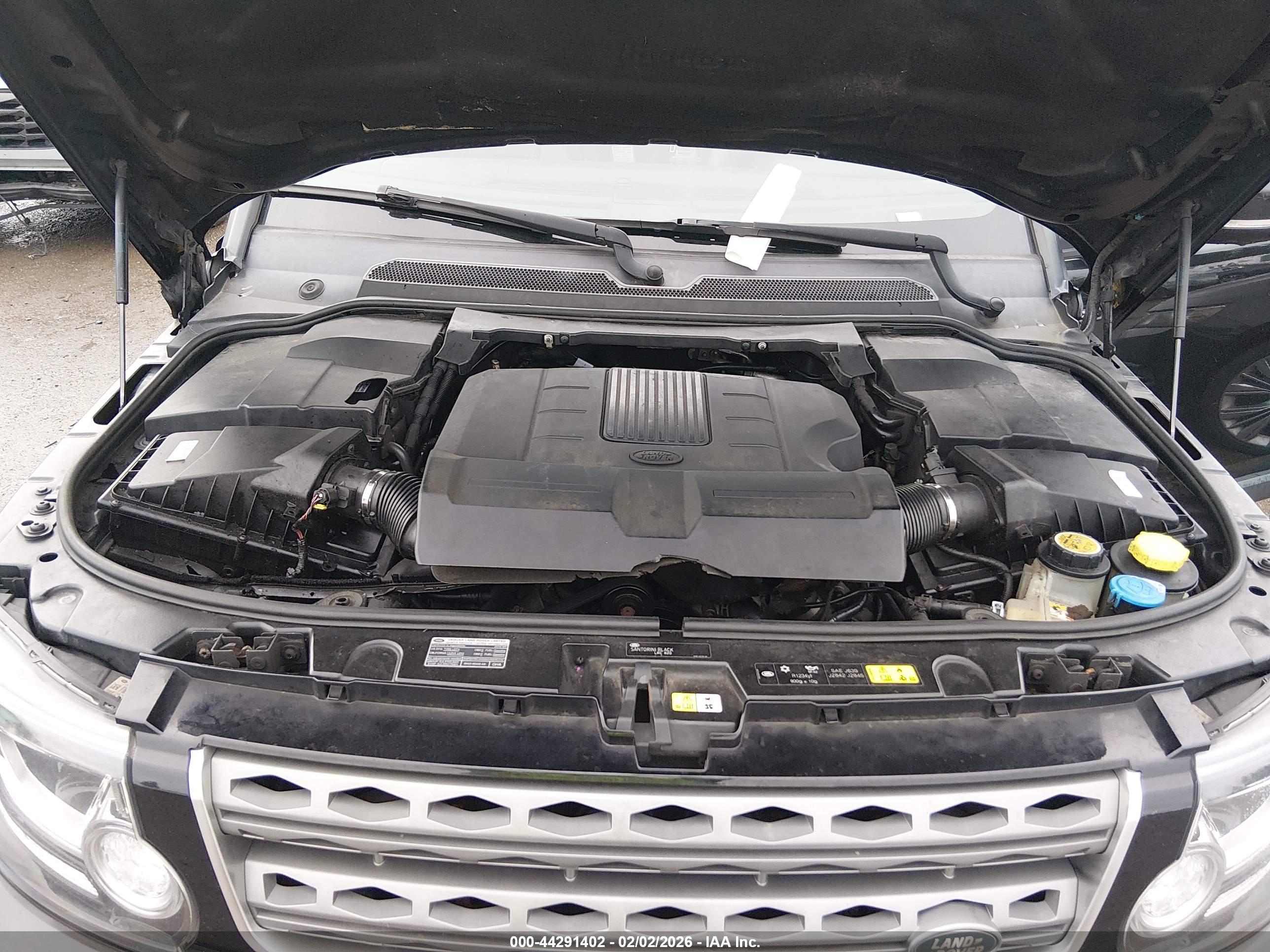 LAND ROVER image 10