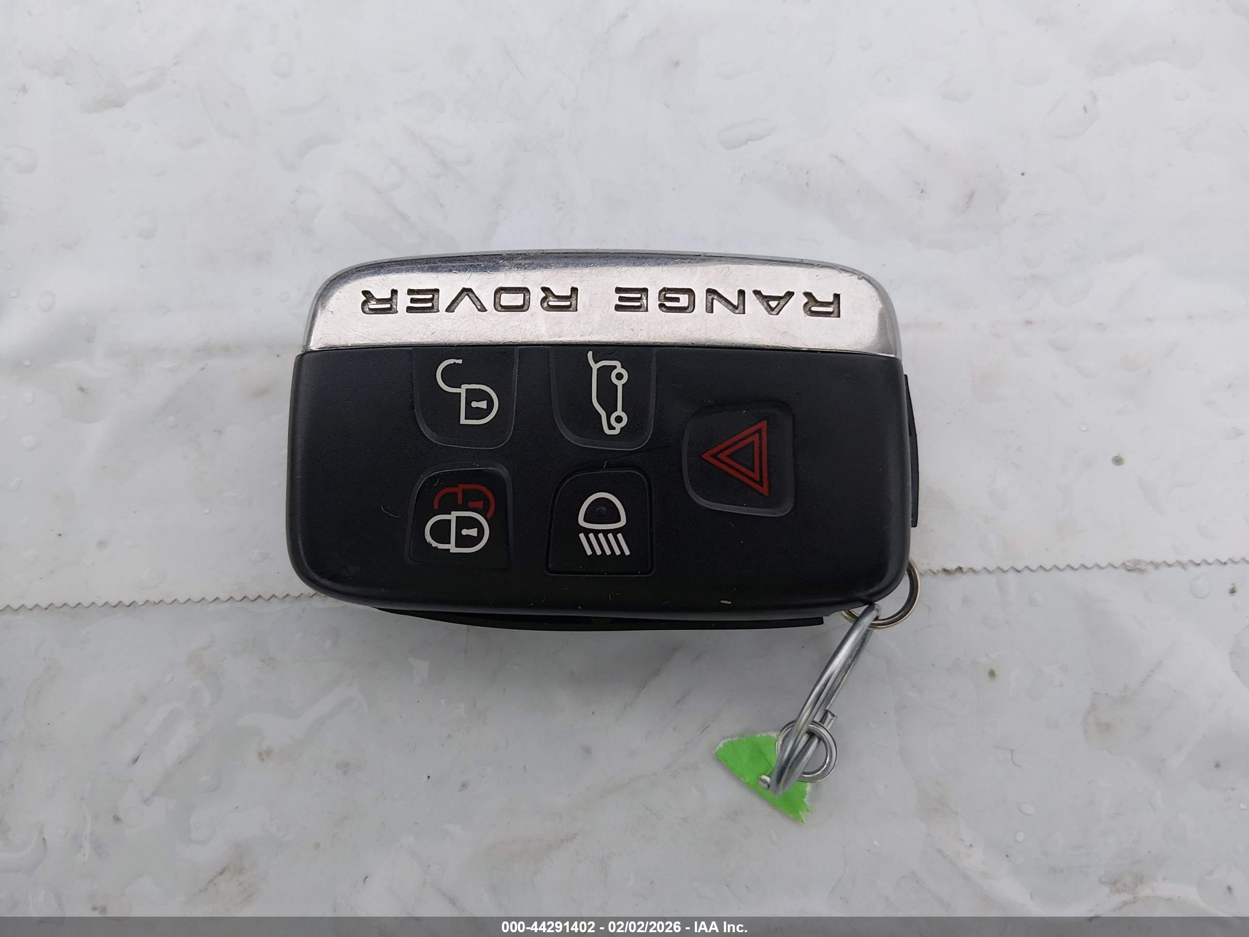 LAND ROVER image 11