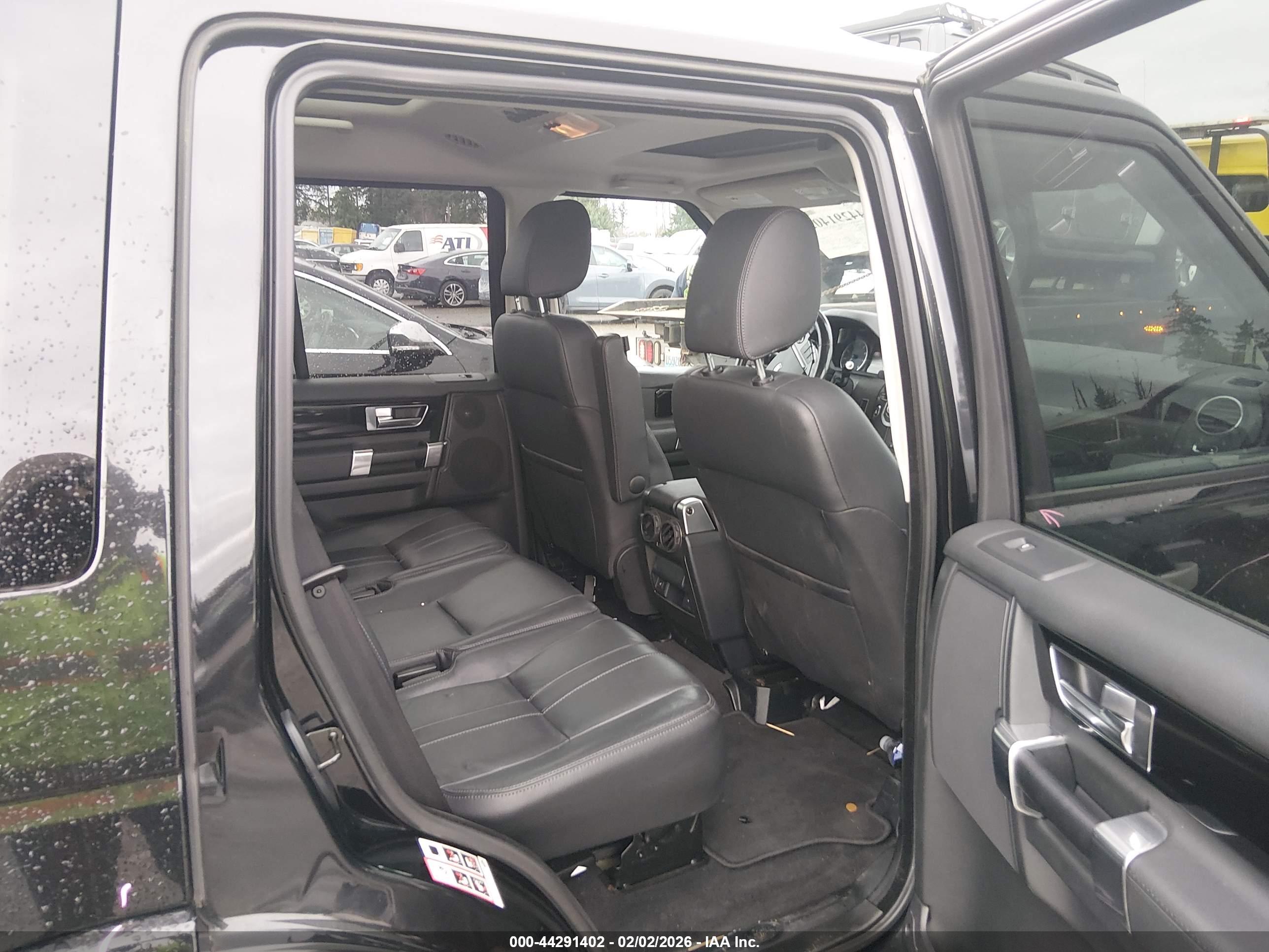 LAND ROVER image 8