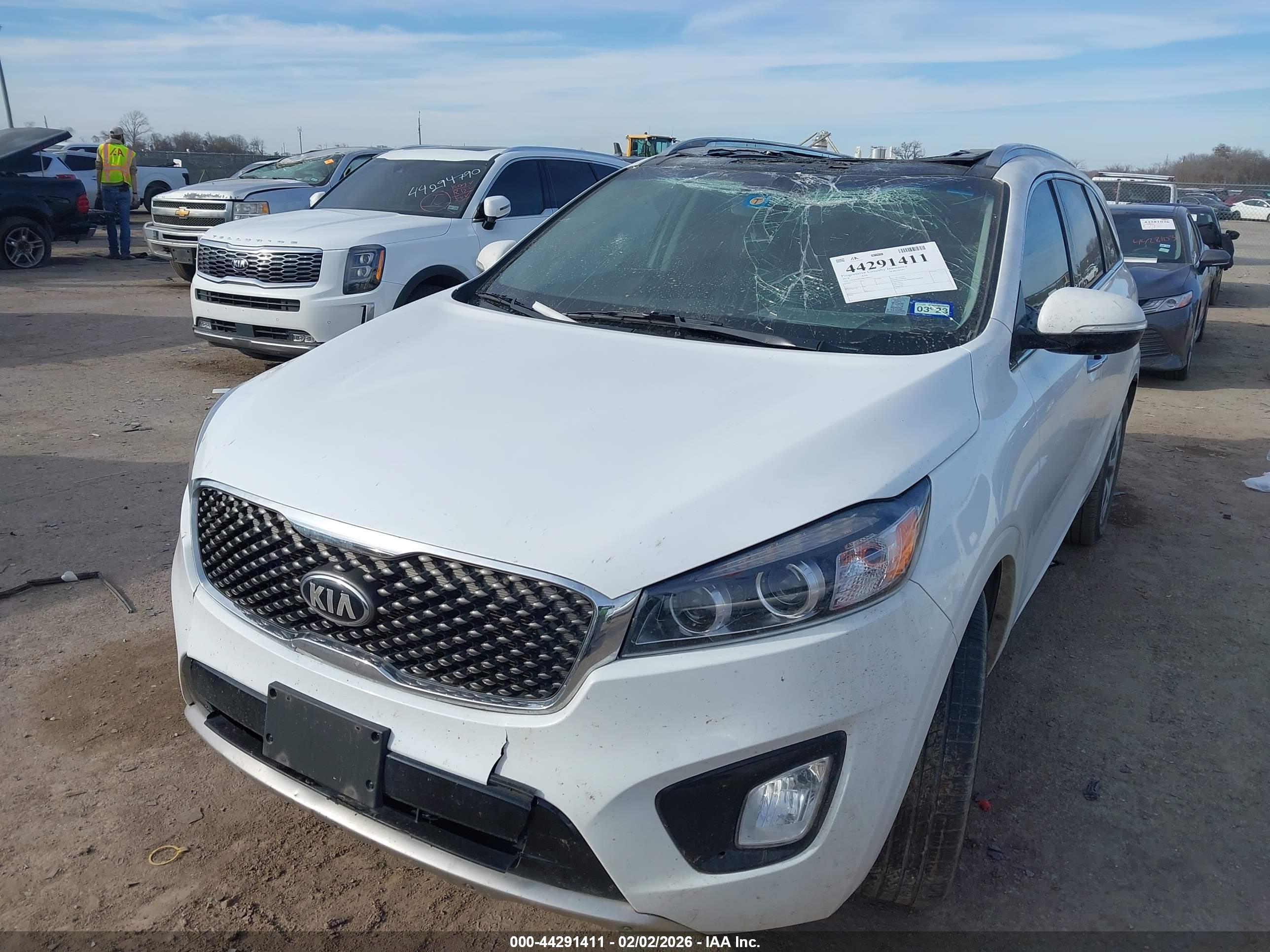 KIA SORENTO image 2