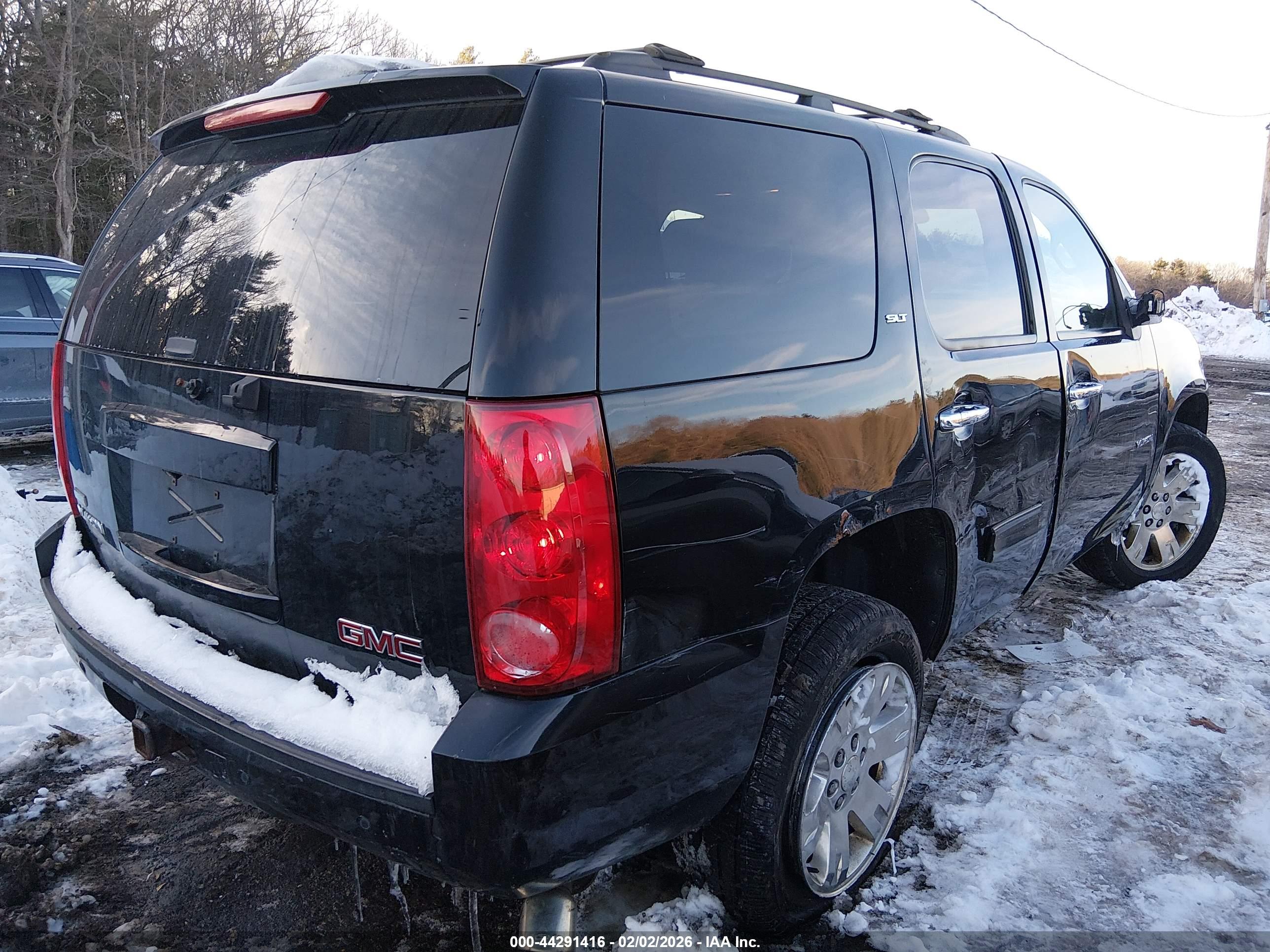 GMC YUKON image 4